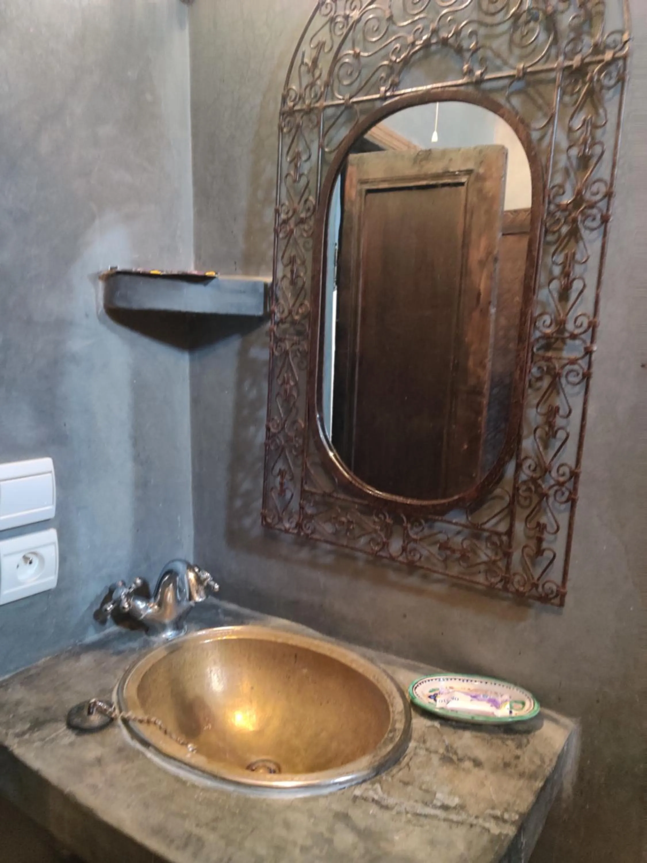 Bathroom in Riad Menthe Et Citron