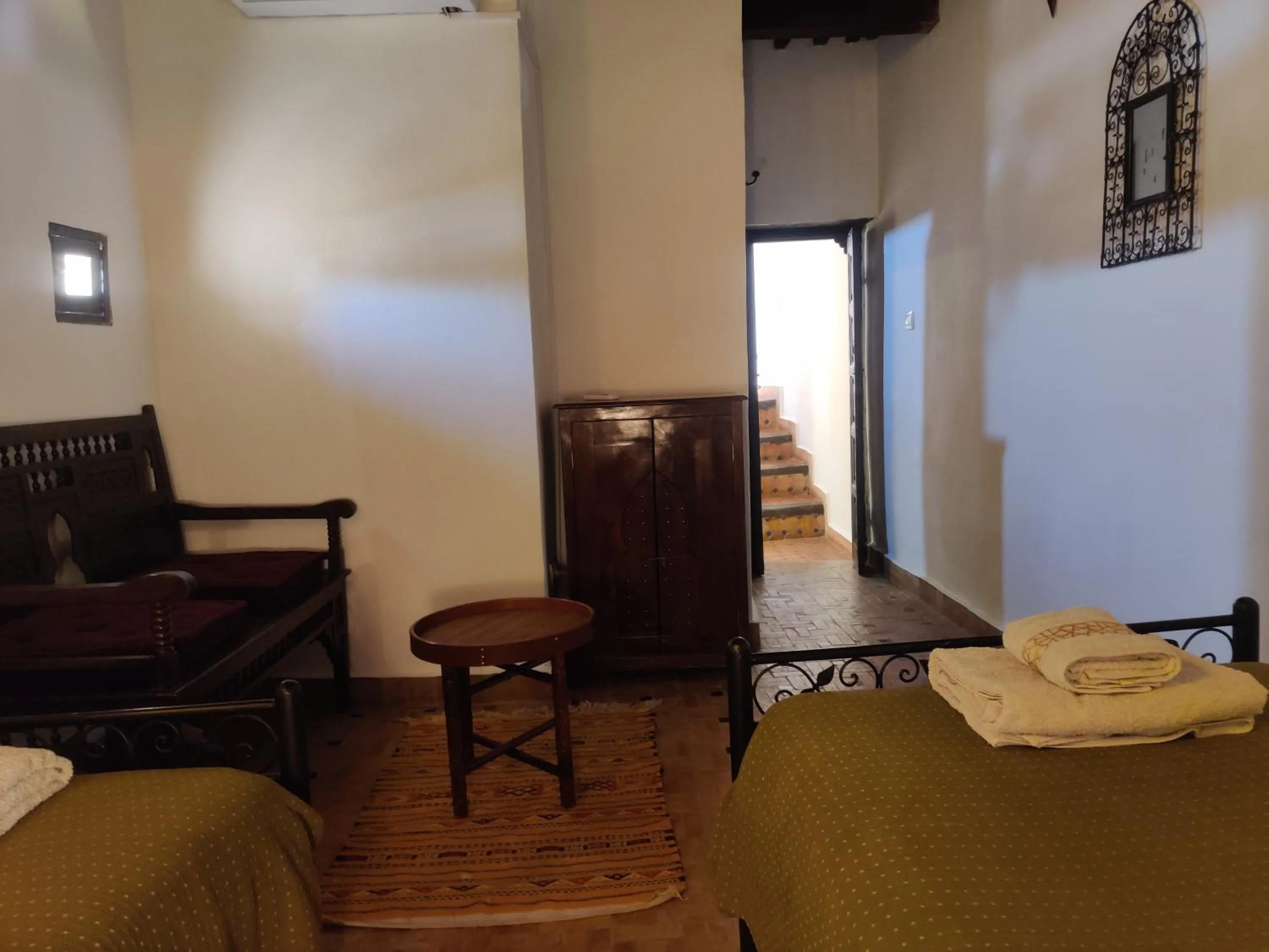 Photo of the whole room, Bed in Riad Menthe Et Citron