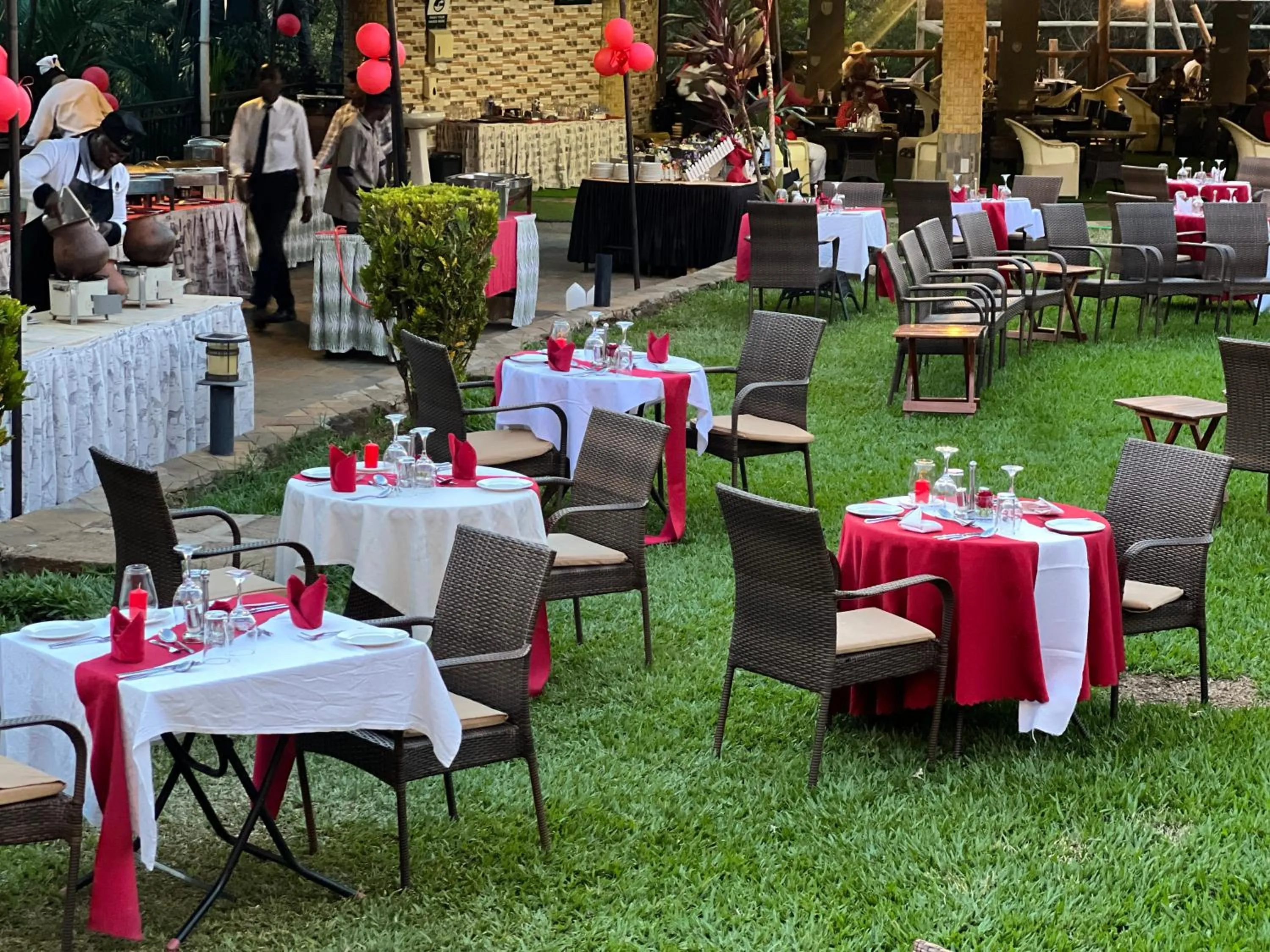 Restaurant/places to eat in Nokras Riverine Hotel & Spa