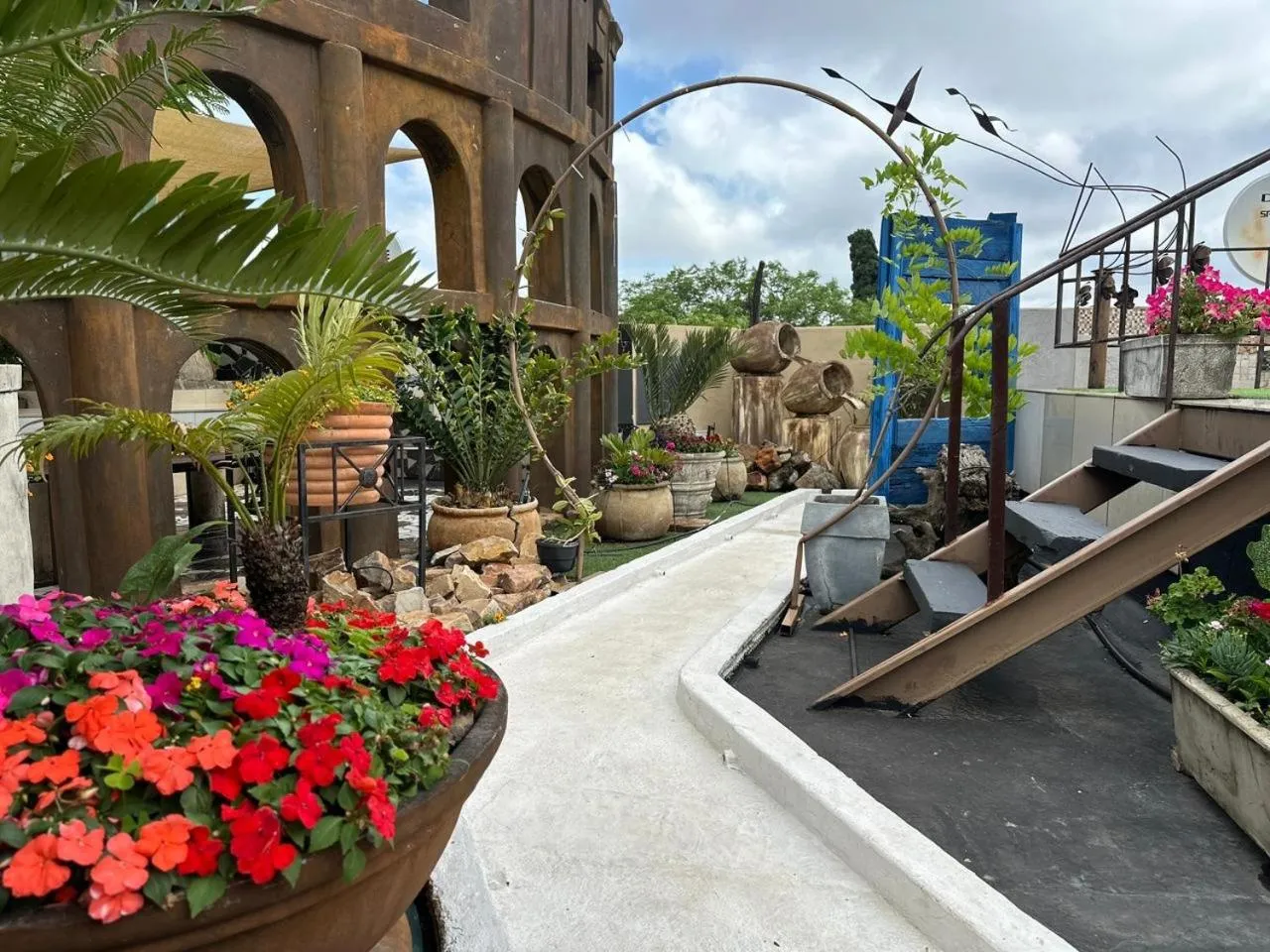 Spring in Kiwara Guesthouse