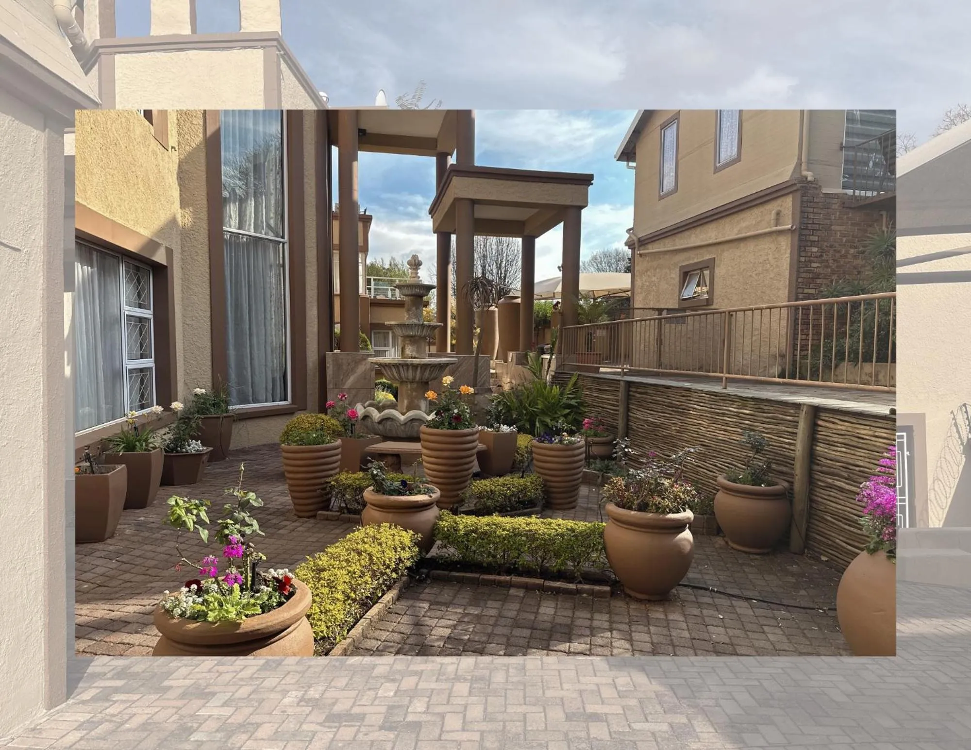 Property building in Kiwara Guesthouse