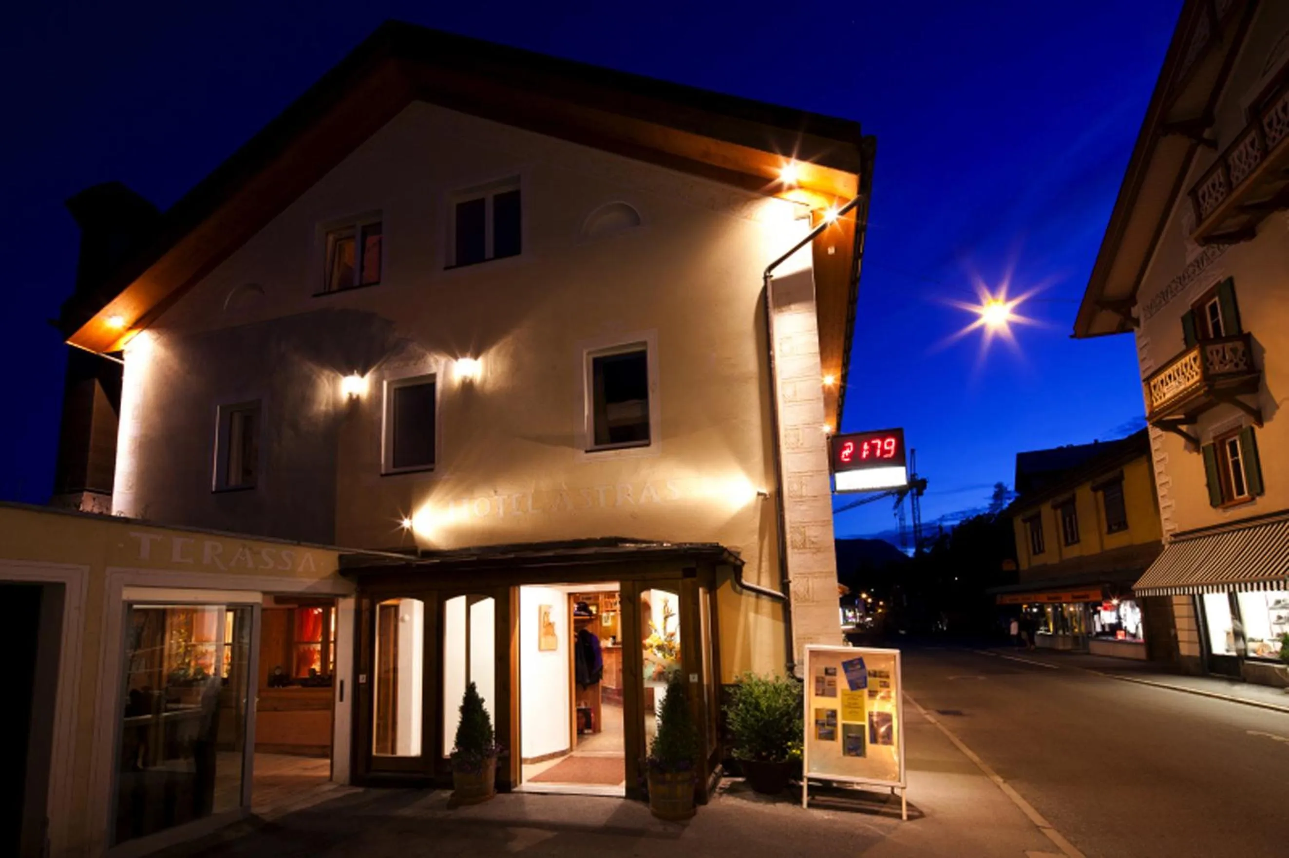 Facade/entrance in Hotel Astras