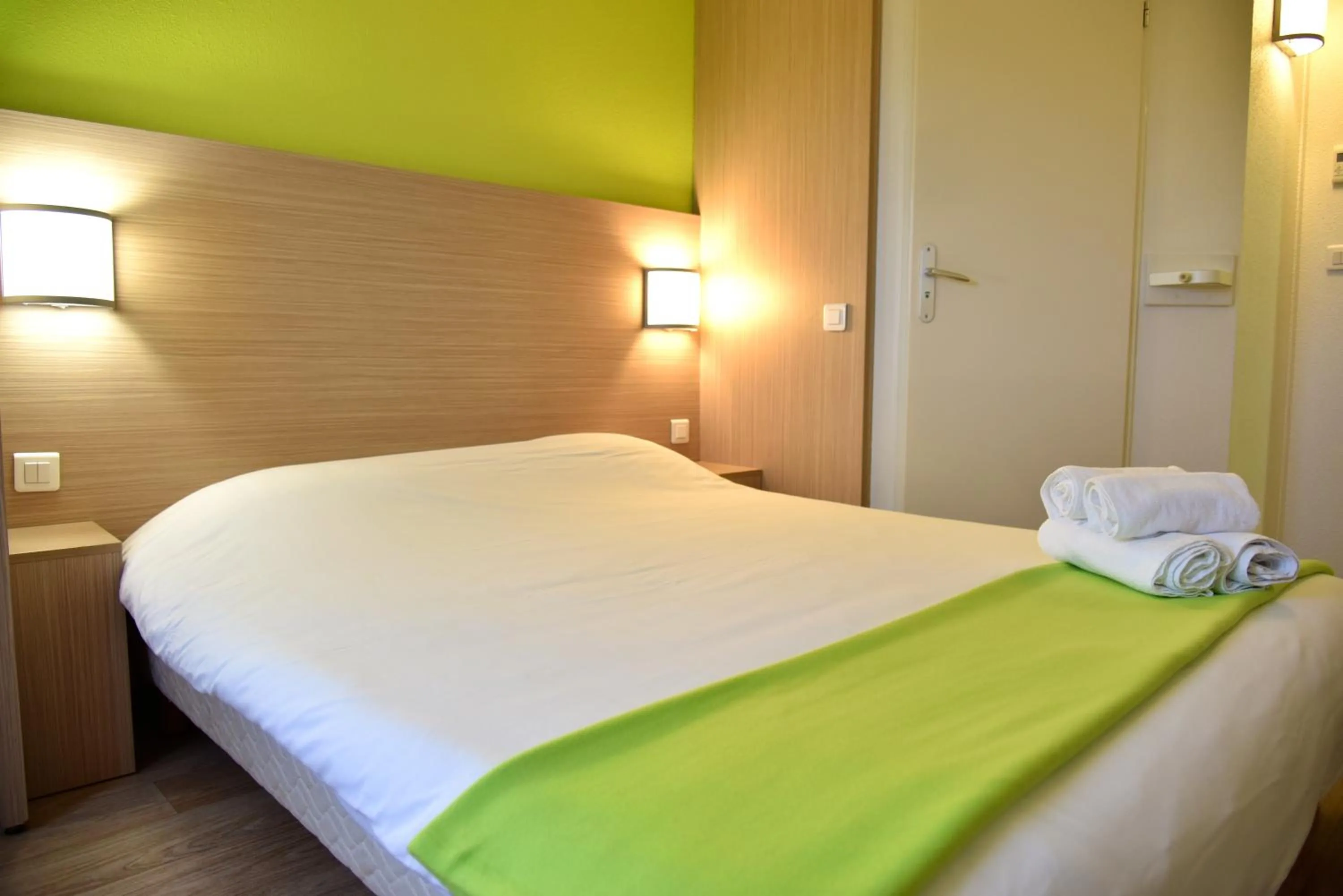 Bed in Sweet and Smart Sarreguemines - Hambach