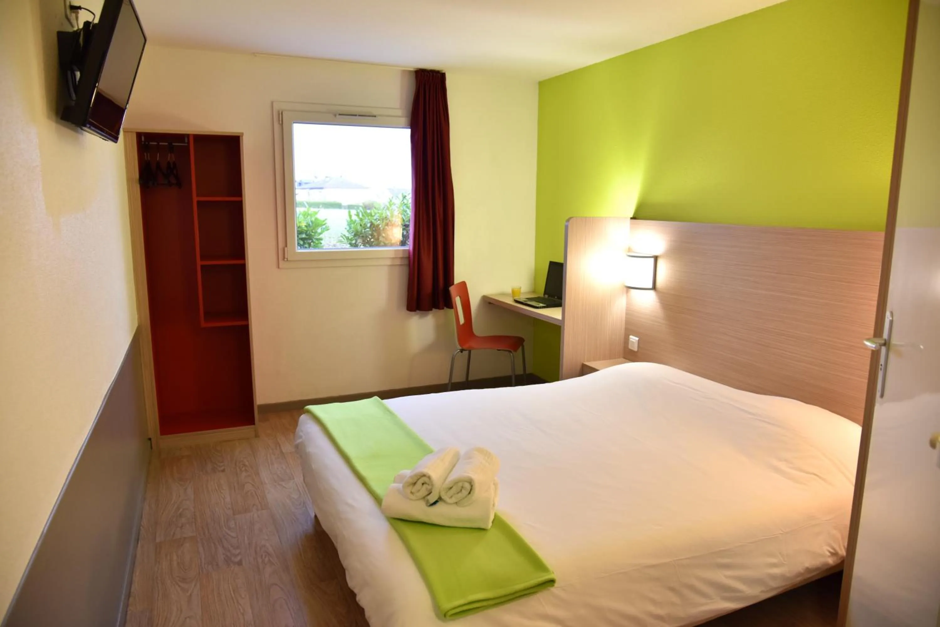 Bed in Sweet and Smart Sarreguemines - Hambach