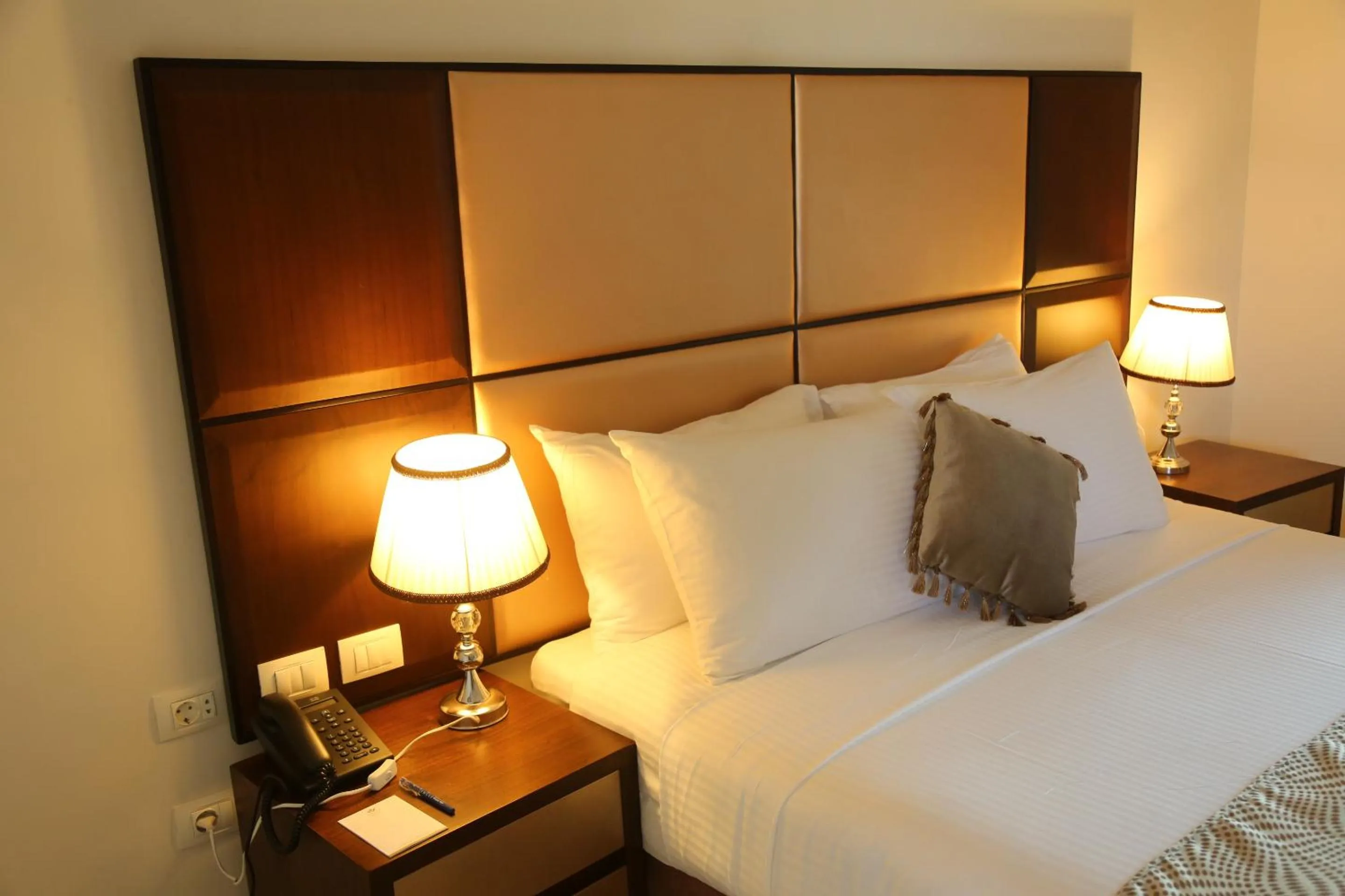 Pool view, Bed in Gewan Hotel Cairo