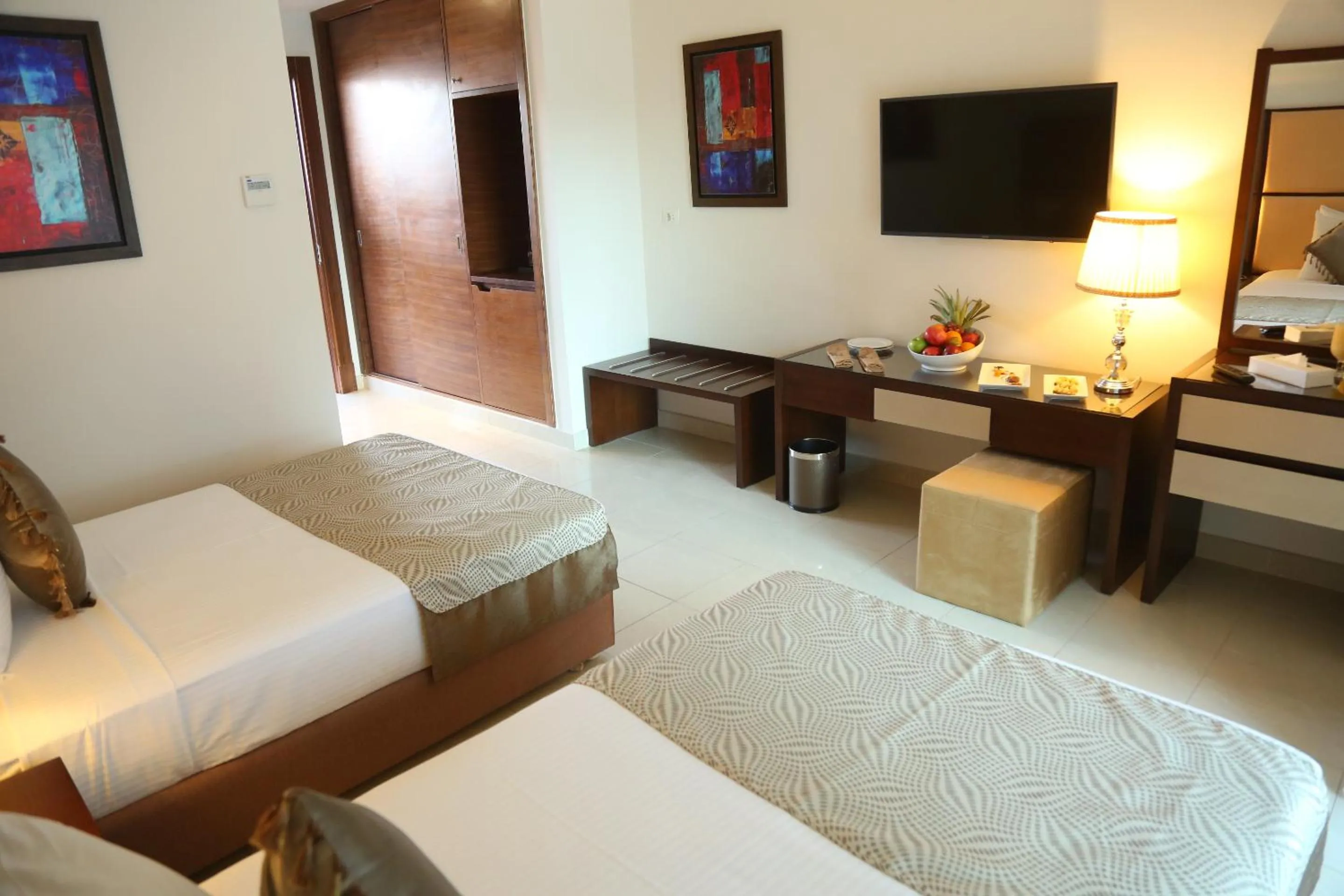 Pool view, Bed in Gewan Hotel Cairo