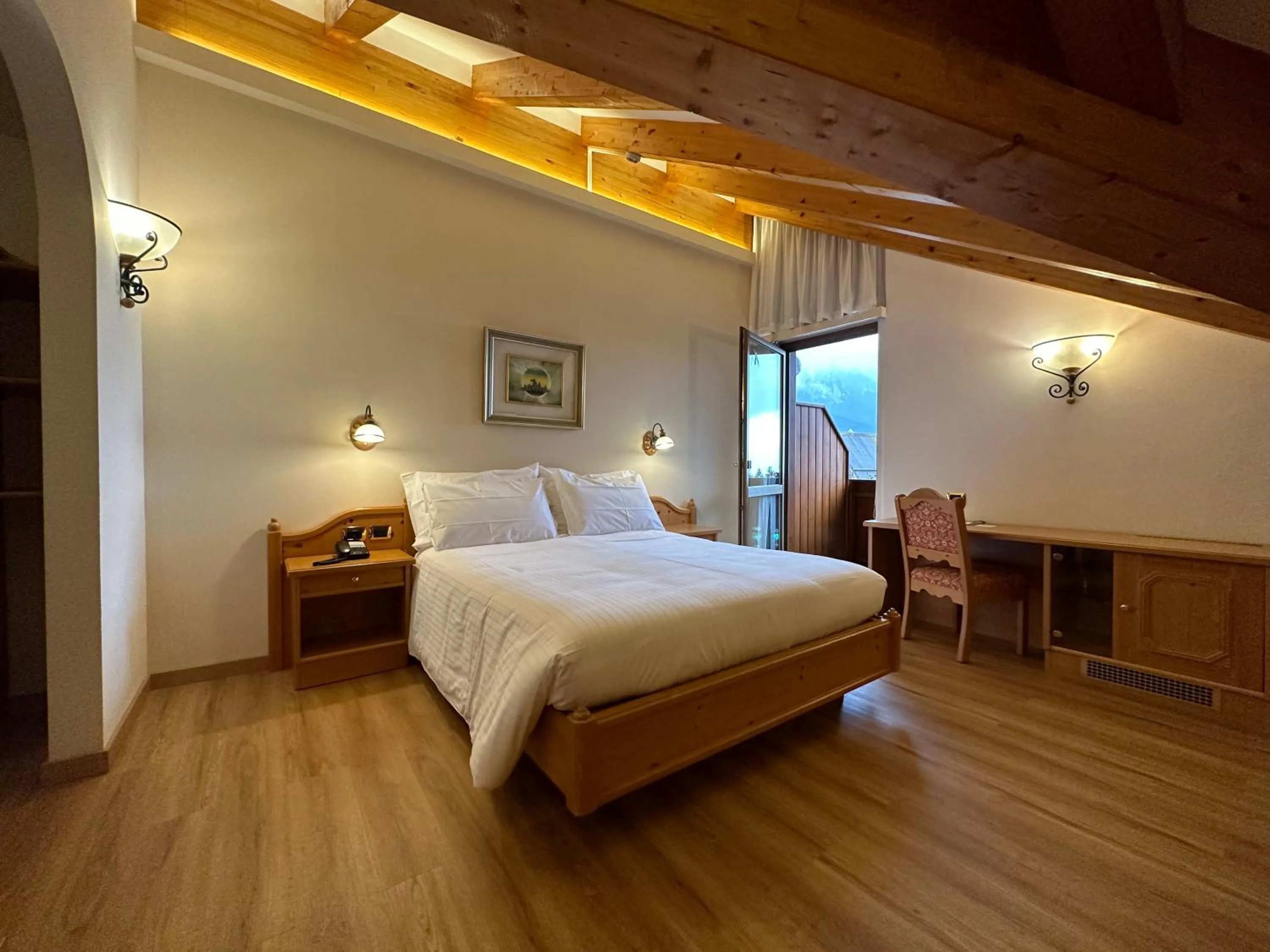 Bed in Hotel Cima Rosetta - BW Signature Collection