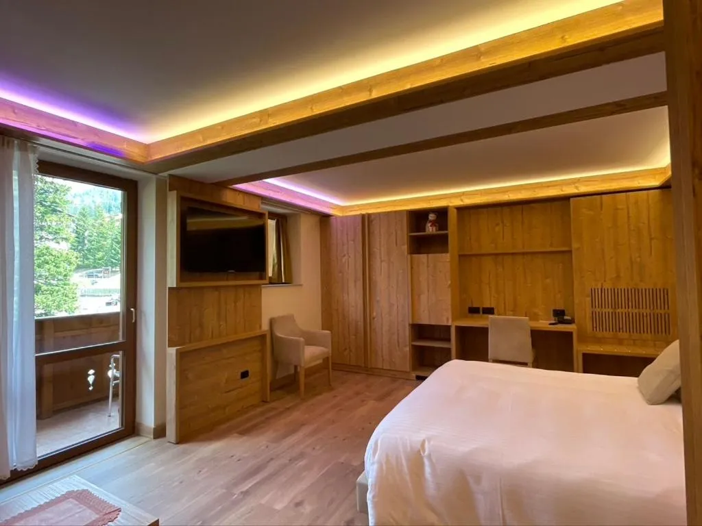 Bed in Hotel Cima Rosetta - BW Signature Collection