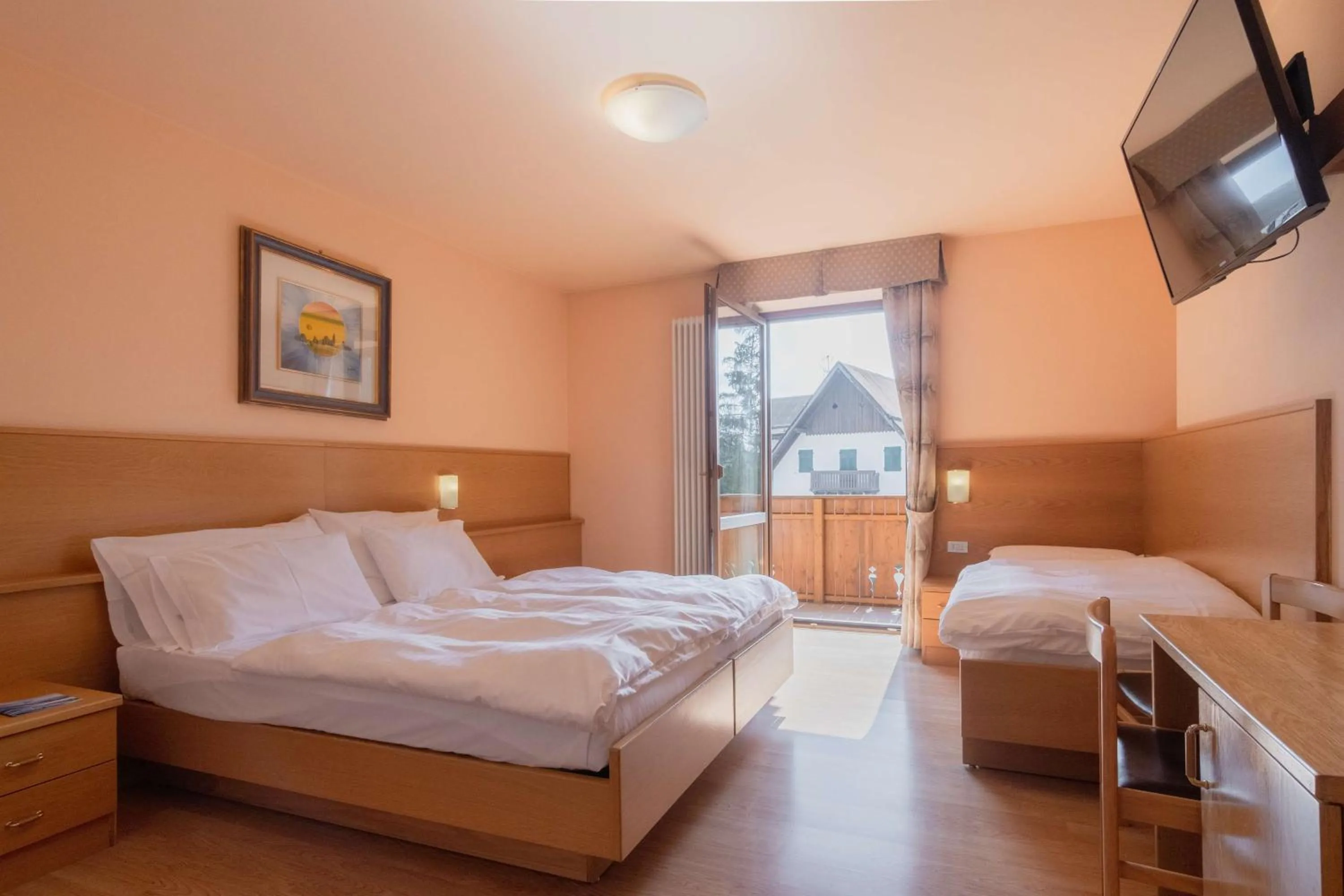 Bedroom, Bed in Hotel Cima Rosetta - BW Signature Collection