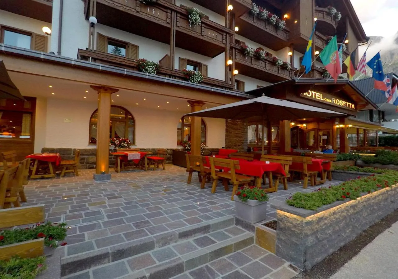 Patio in Hotel Cima Rosetta - BW Signature Collection