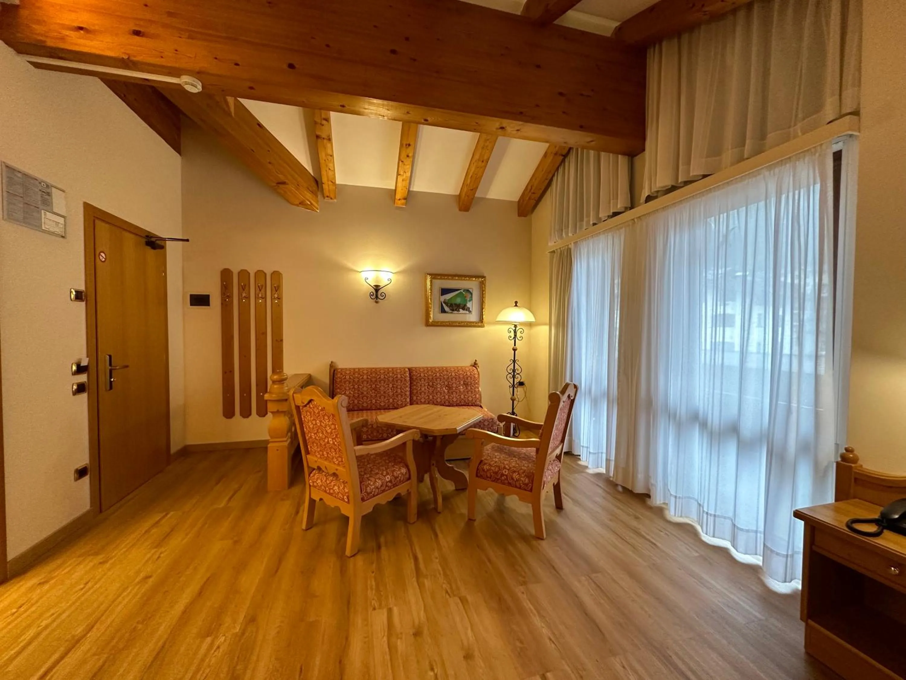 Living room in Hotel Cima Rosetta - BW Signature Collection