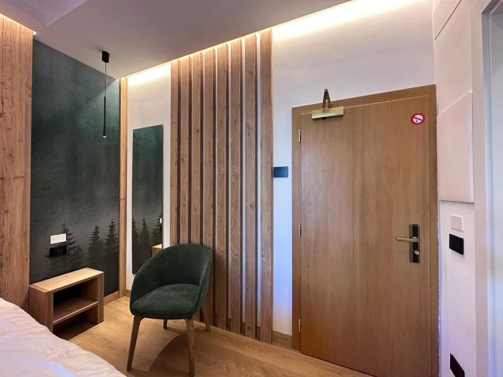 Photo of the whole room in Hotel Cima Rosetta - BW Signature Collection