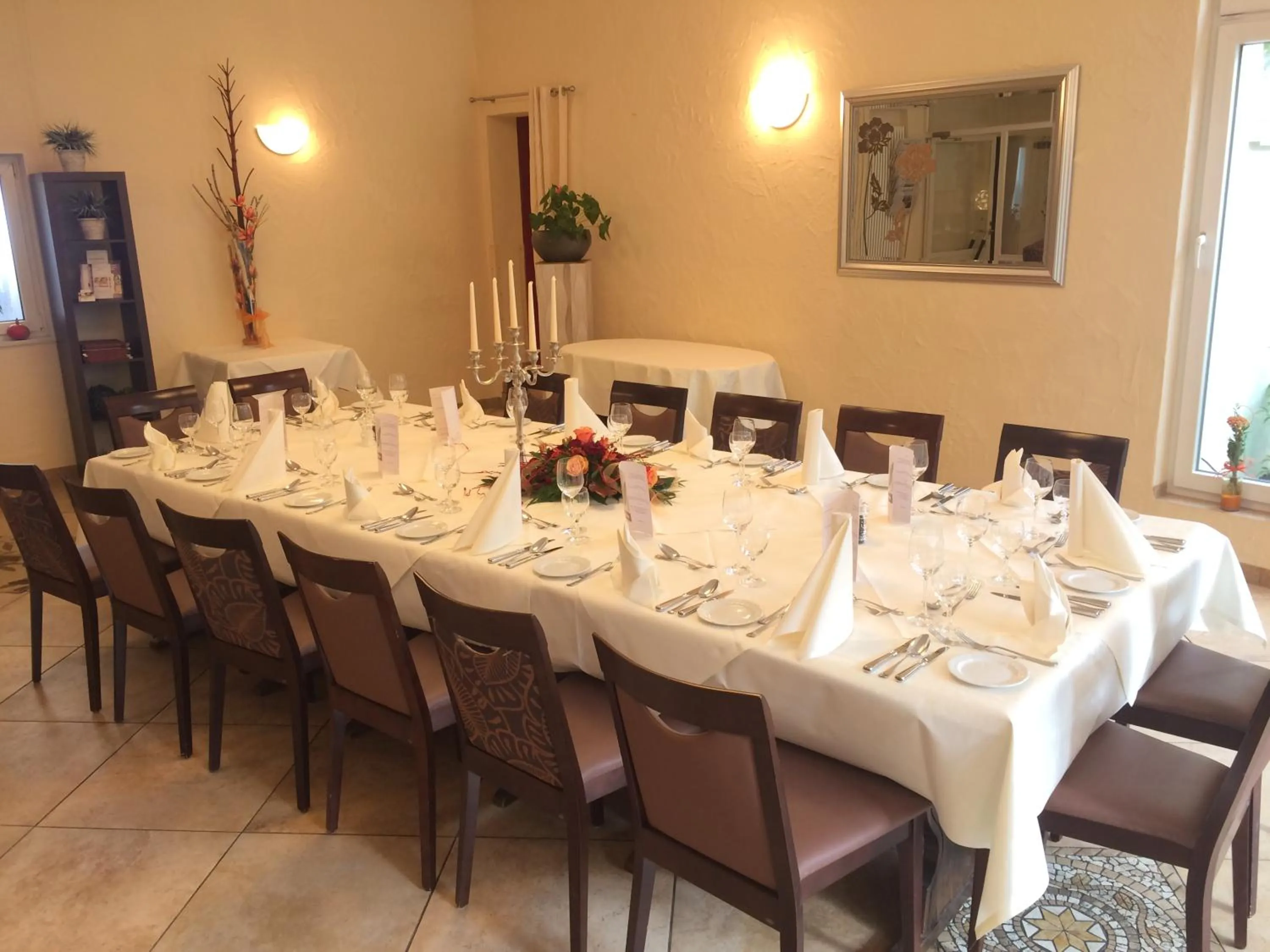 Restaurant/places to eat in Hotel Ebnet