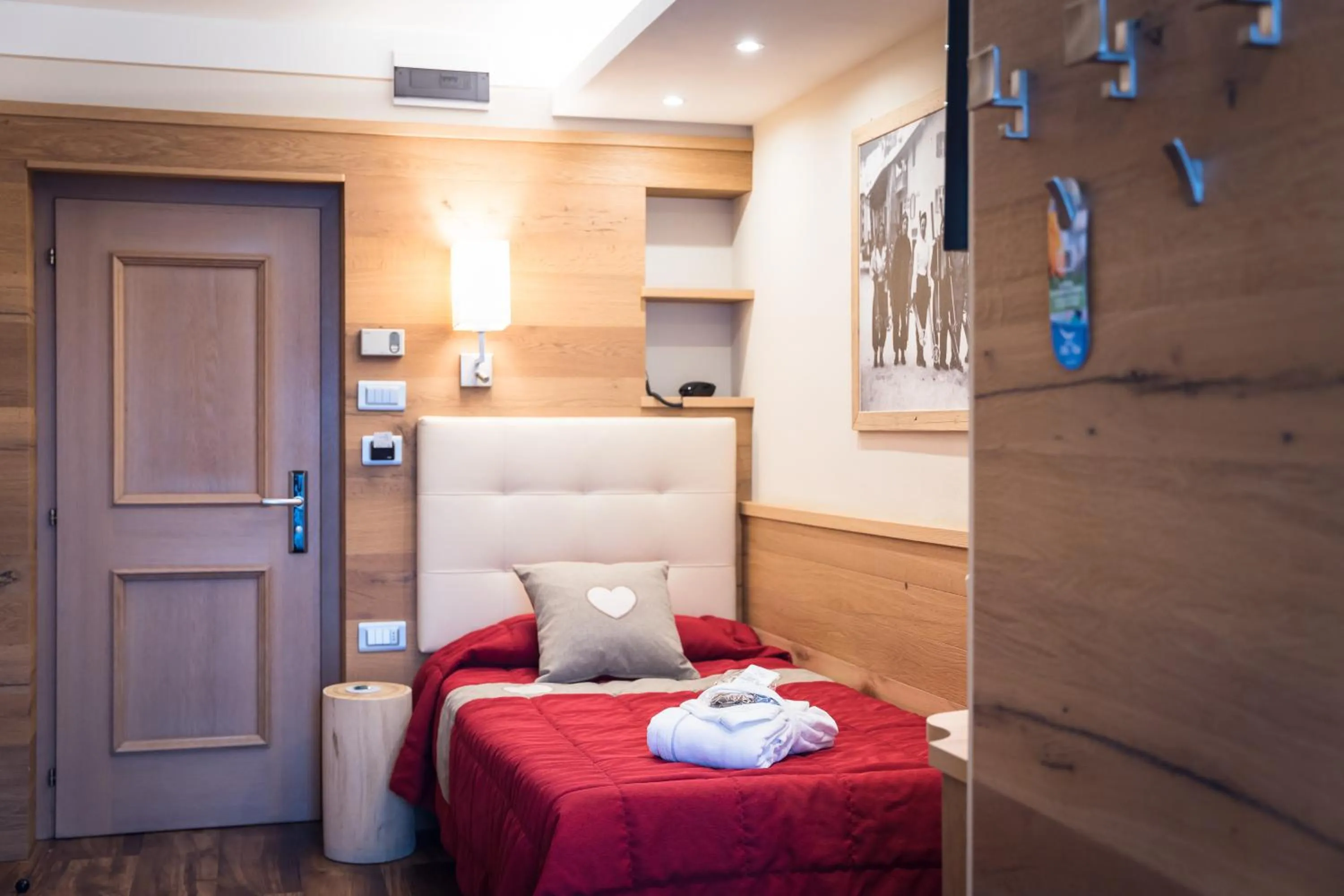 Bed in Hotel Alle Alpi