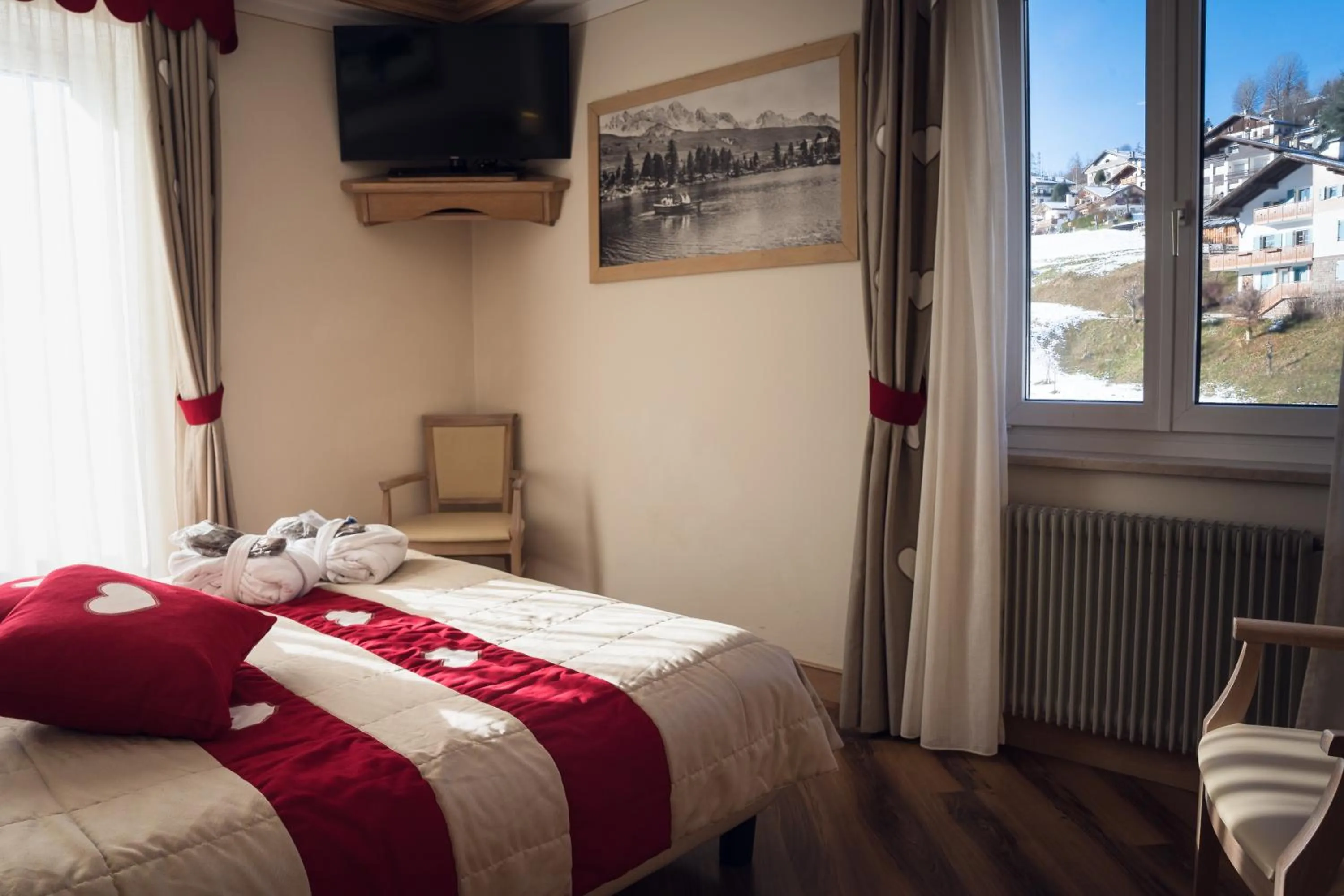 Bed in Hotel Alle Alpi