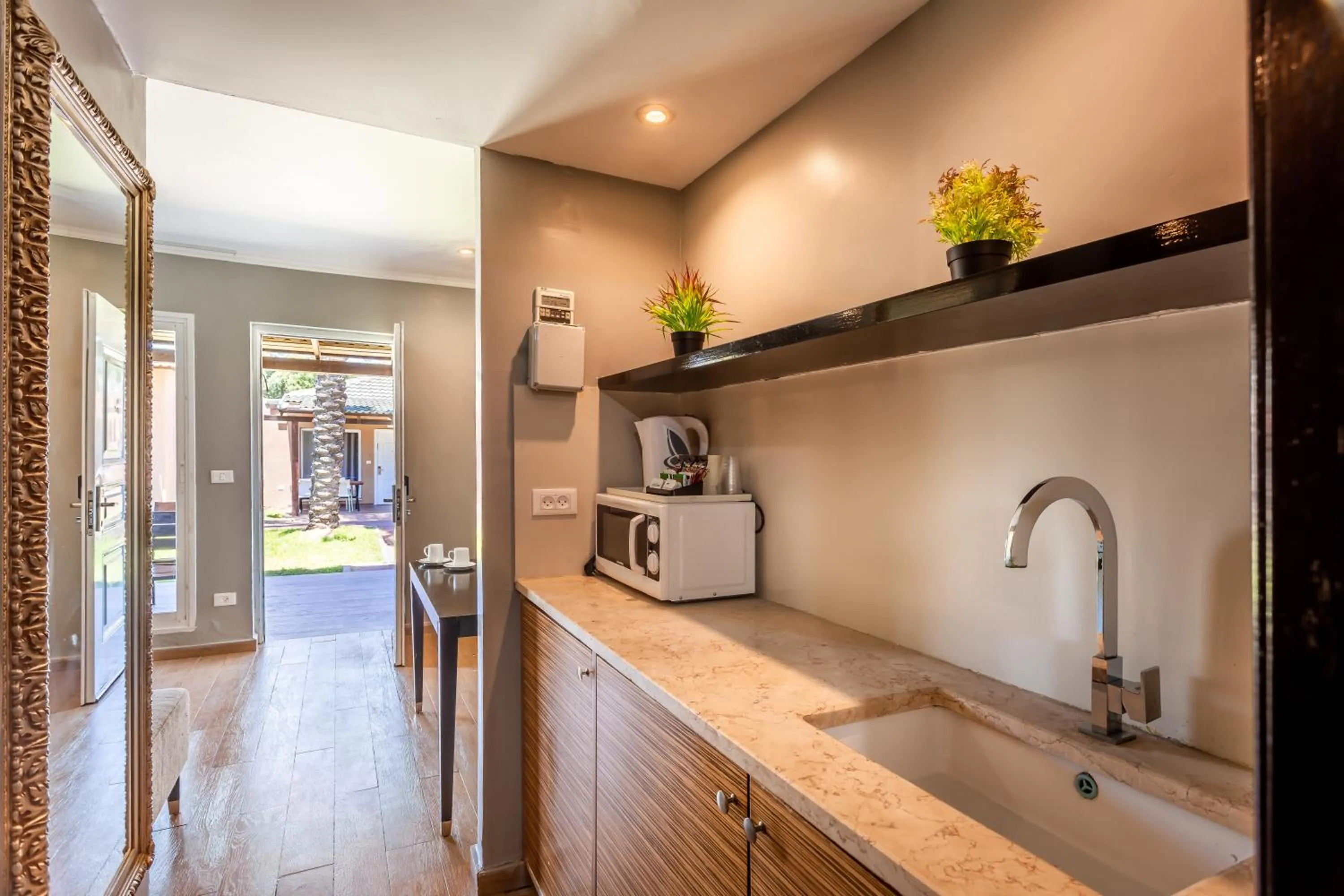 Kitchen or kitchenette in Daria- Authentic Israeli Experience