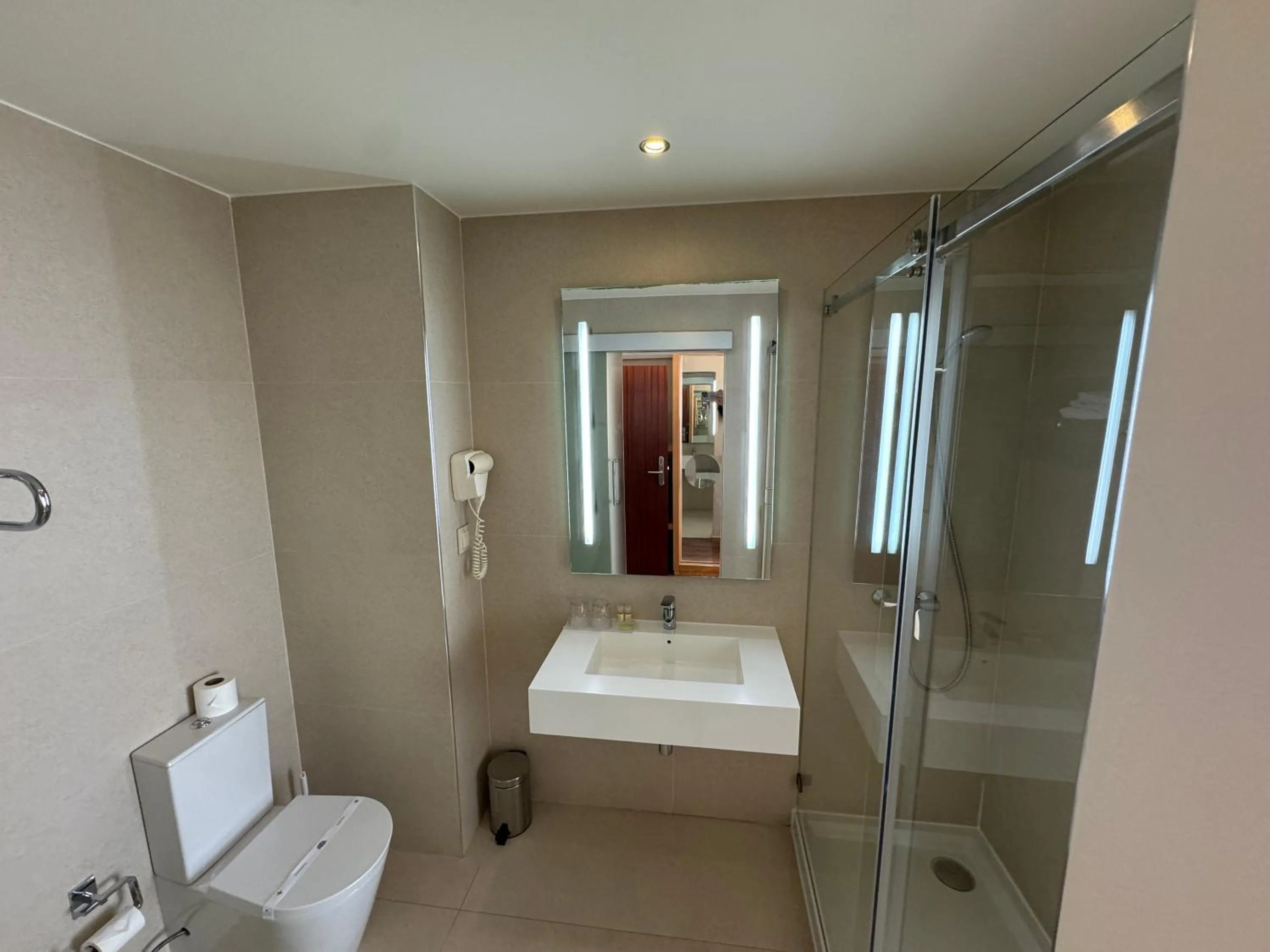 Toilet in Hotel Atlantida Sol