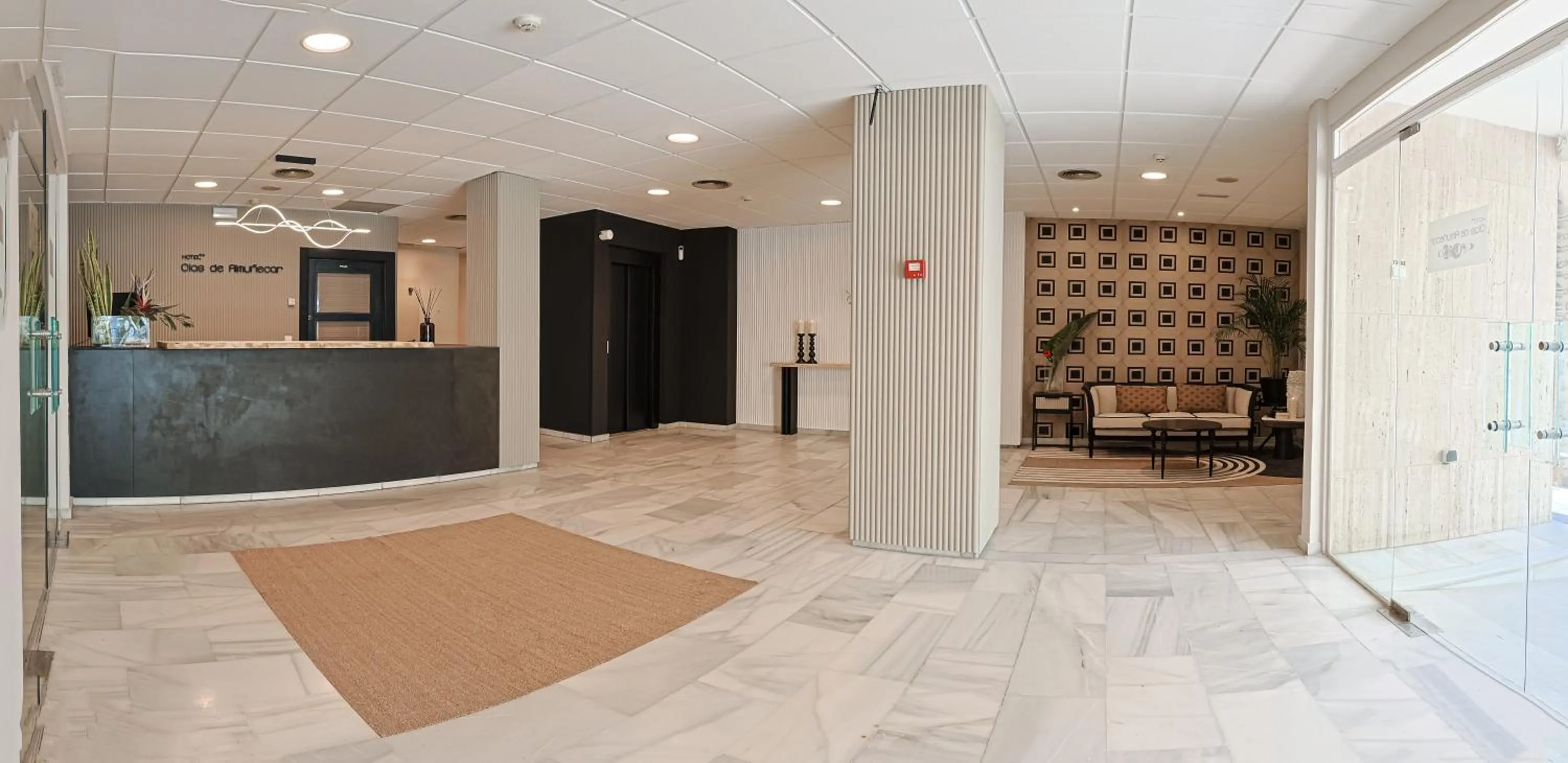 Lobby or reception in Hotel Olas de Almuñécar