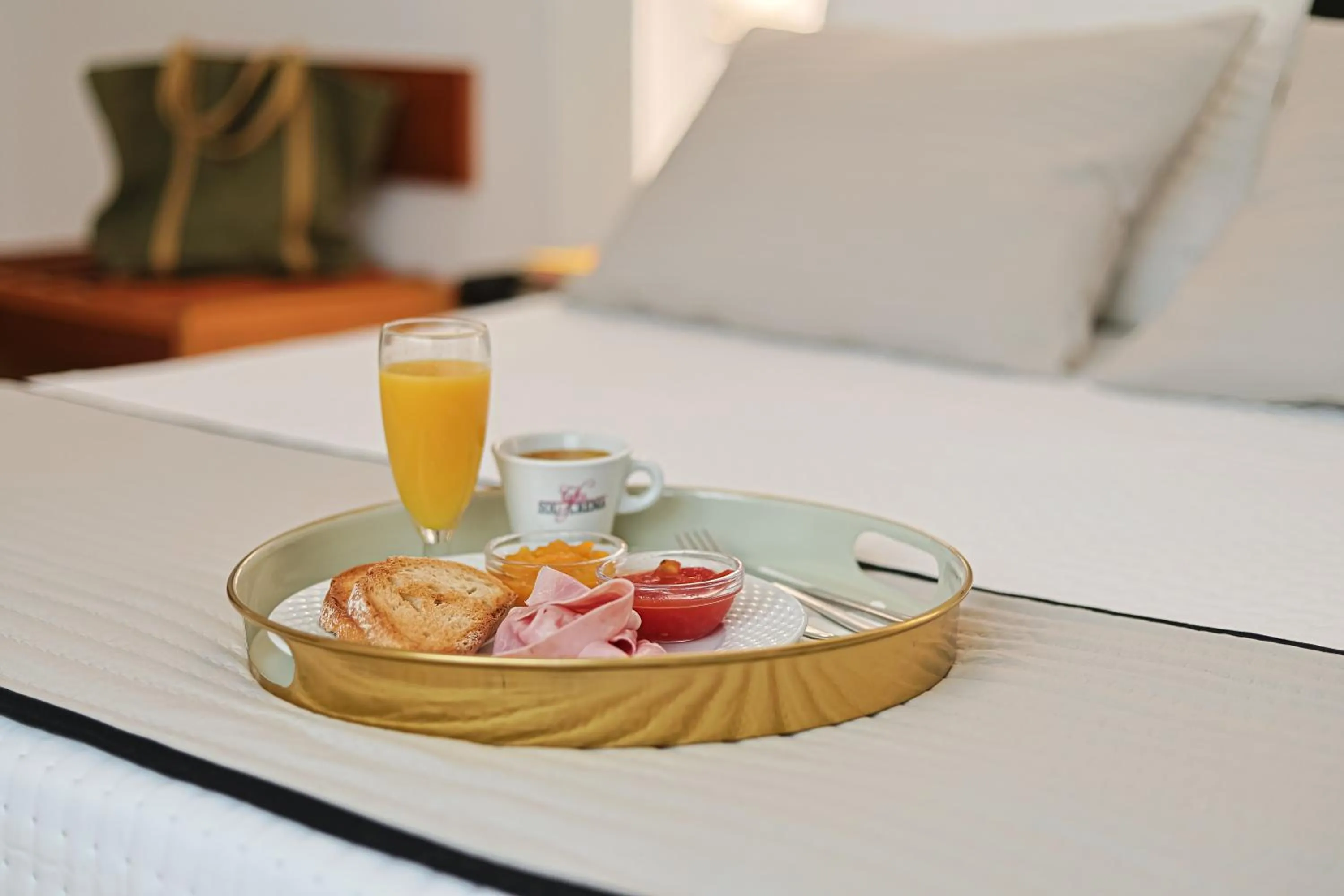 Food, Bed in Hotel Olas de Almuñécar