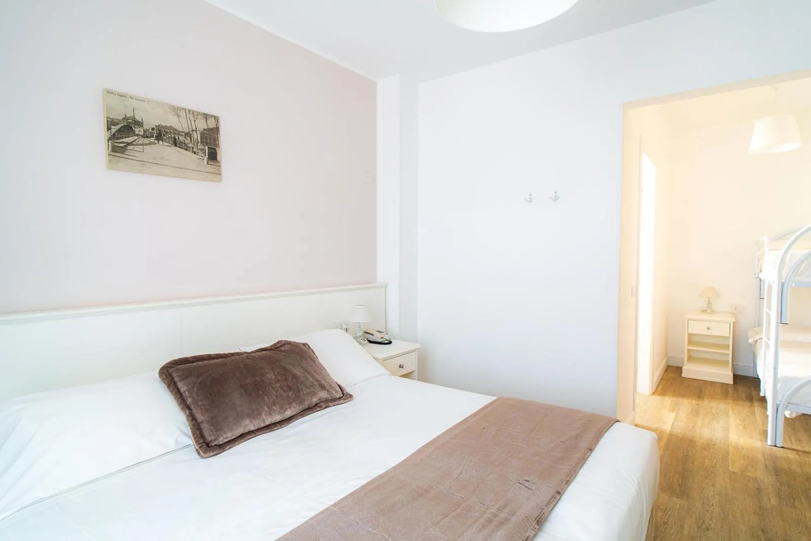 Bed in Hotel Continental