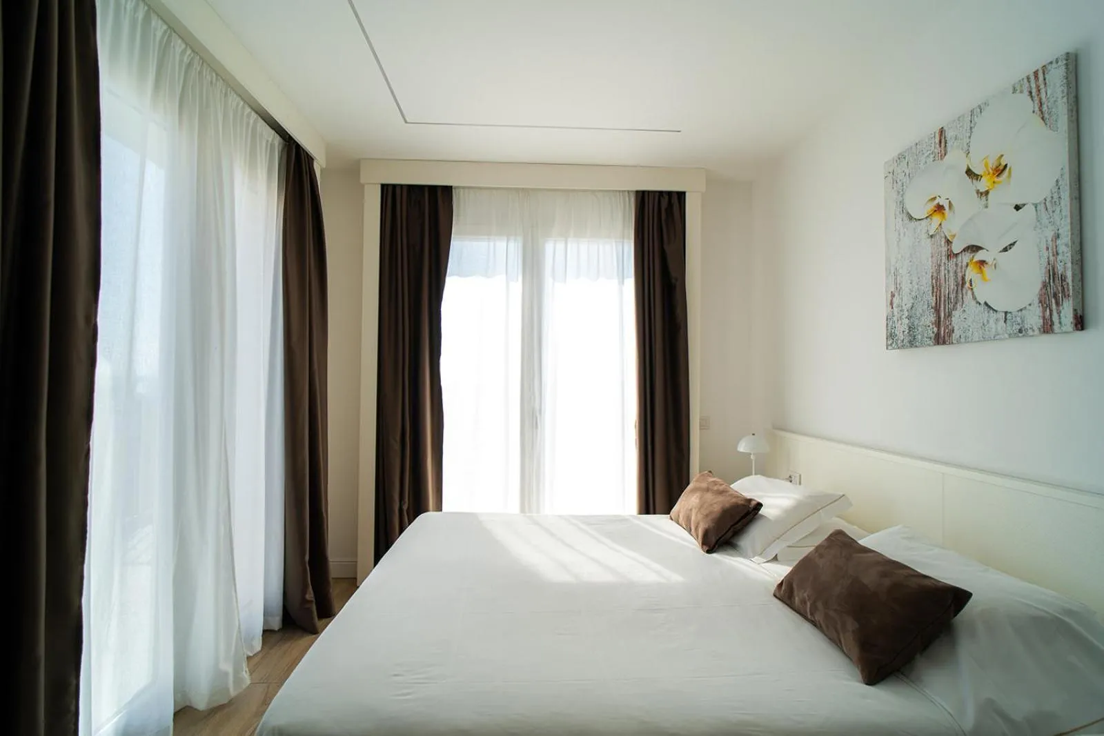 Bed in Hotel Continental