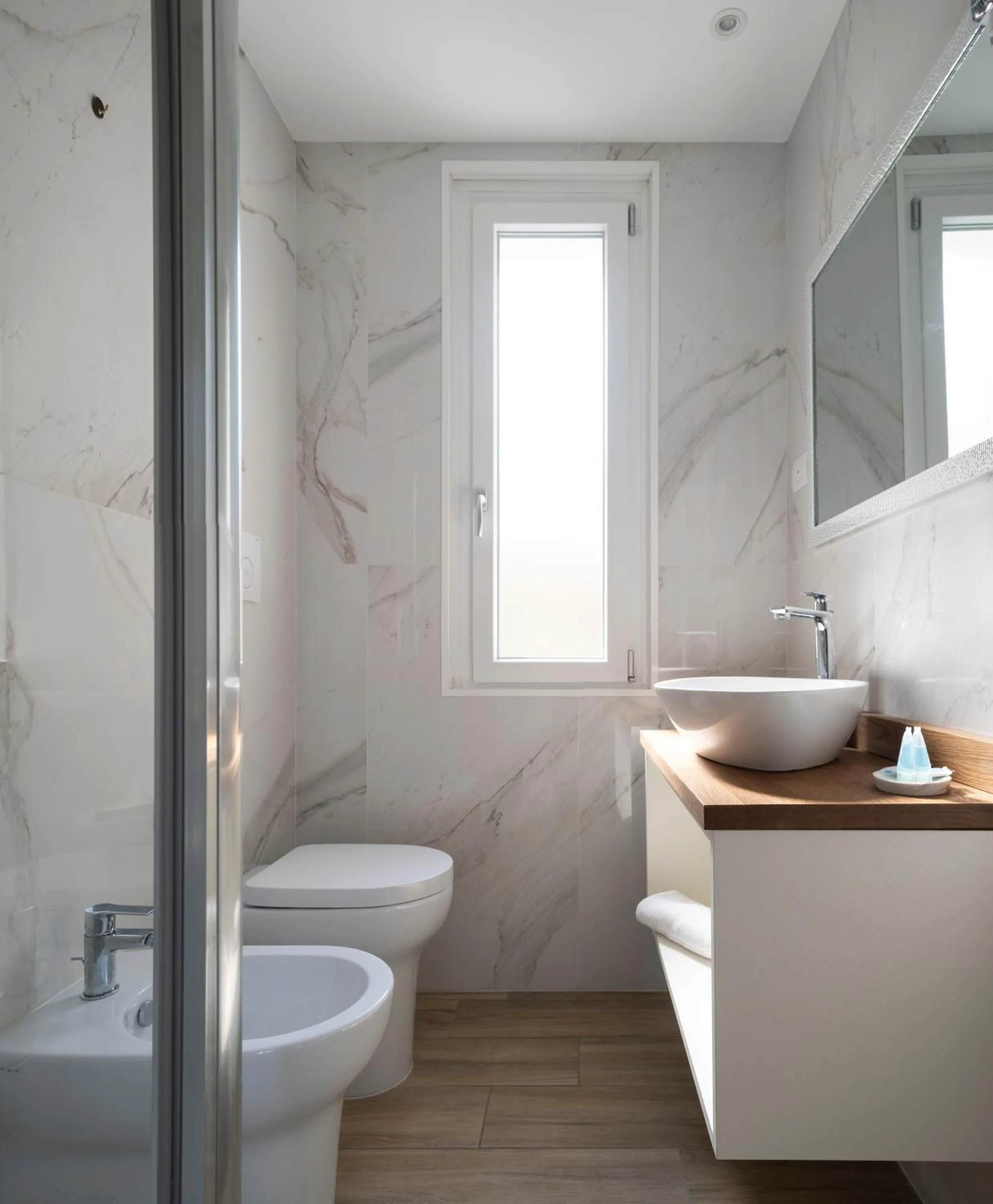 Bathroom in Hotel Continental