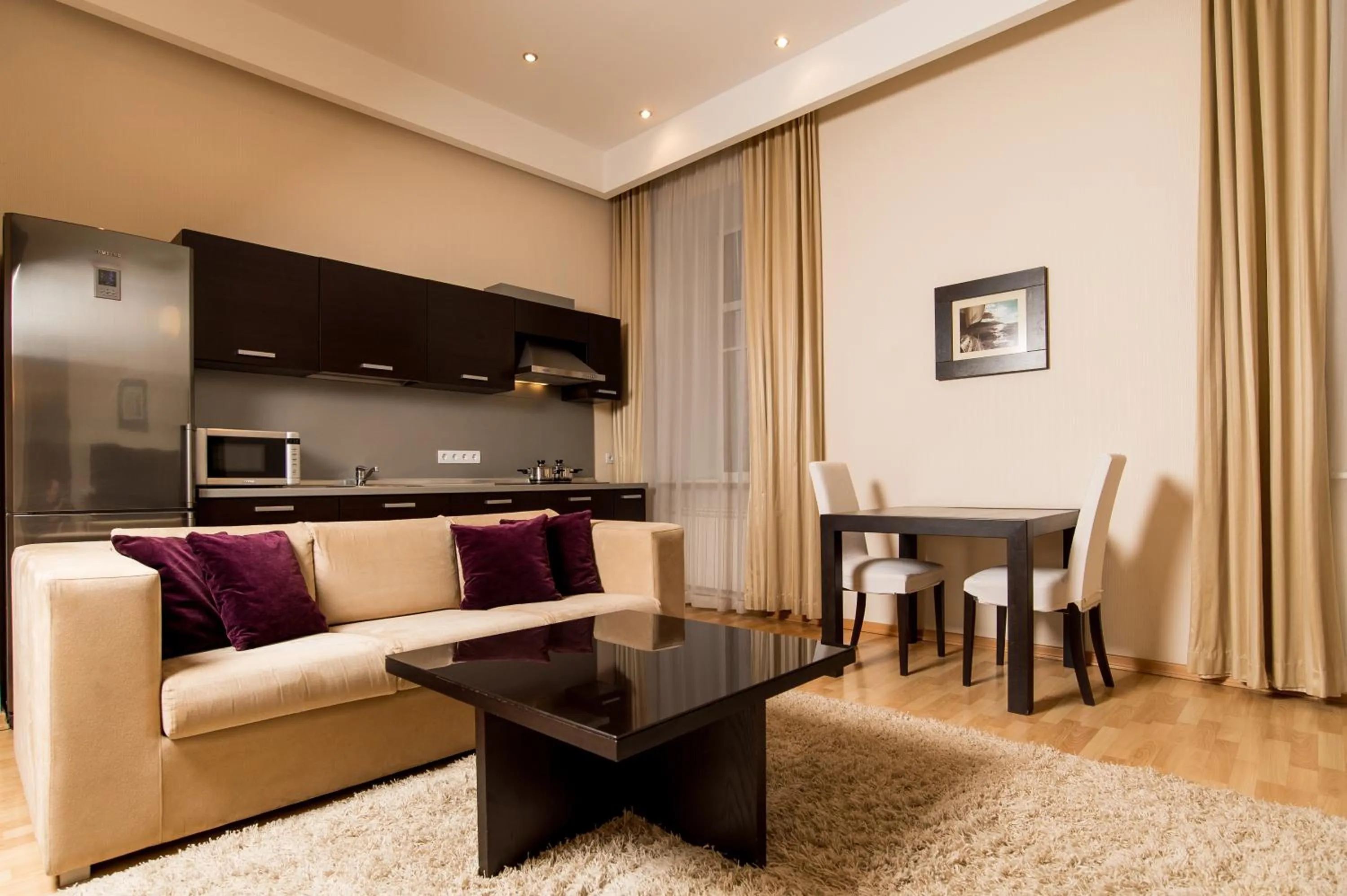 Kitchen or kitchenette in Senator Victory Square