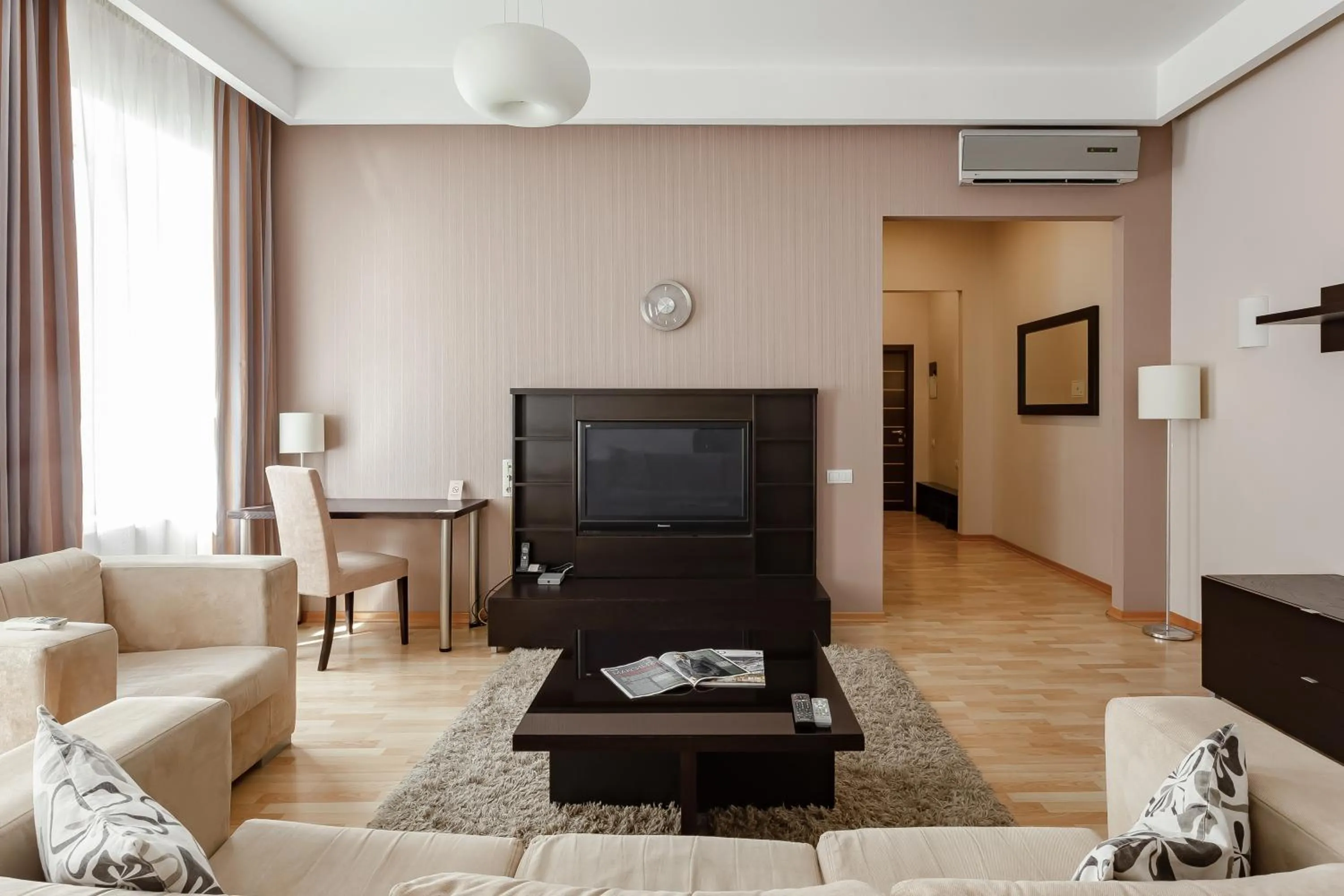 TV and multimedia in Senator Victory Square