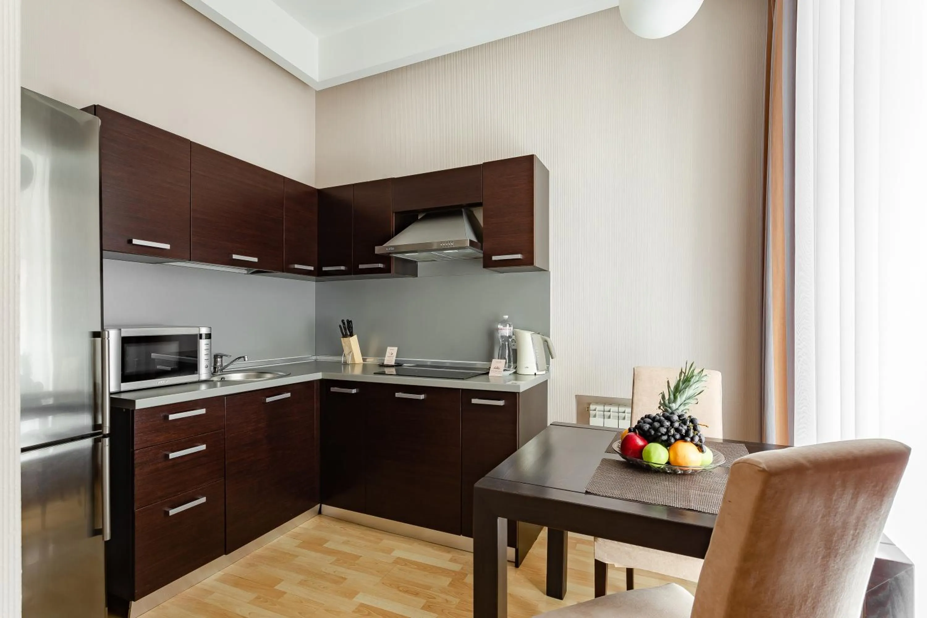 Dining area in Senator Victory Square