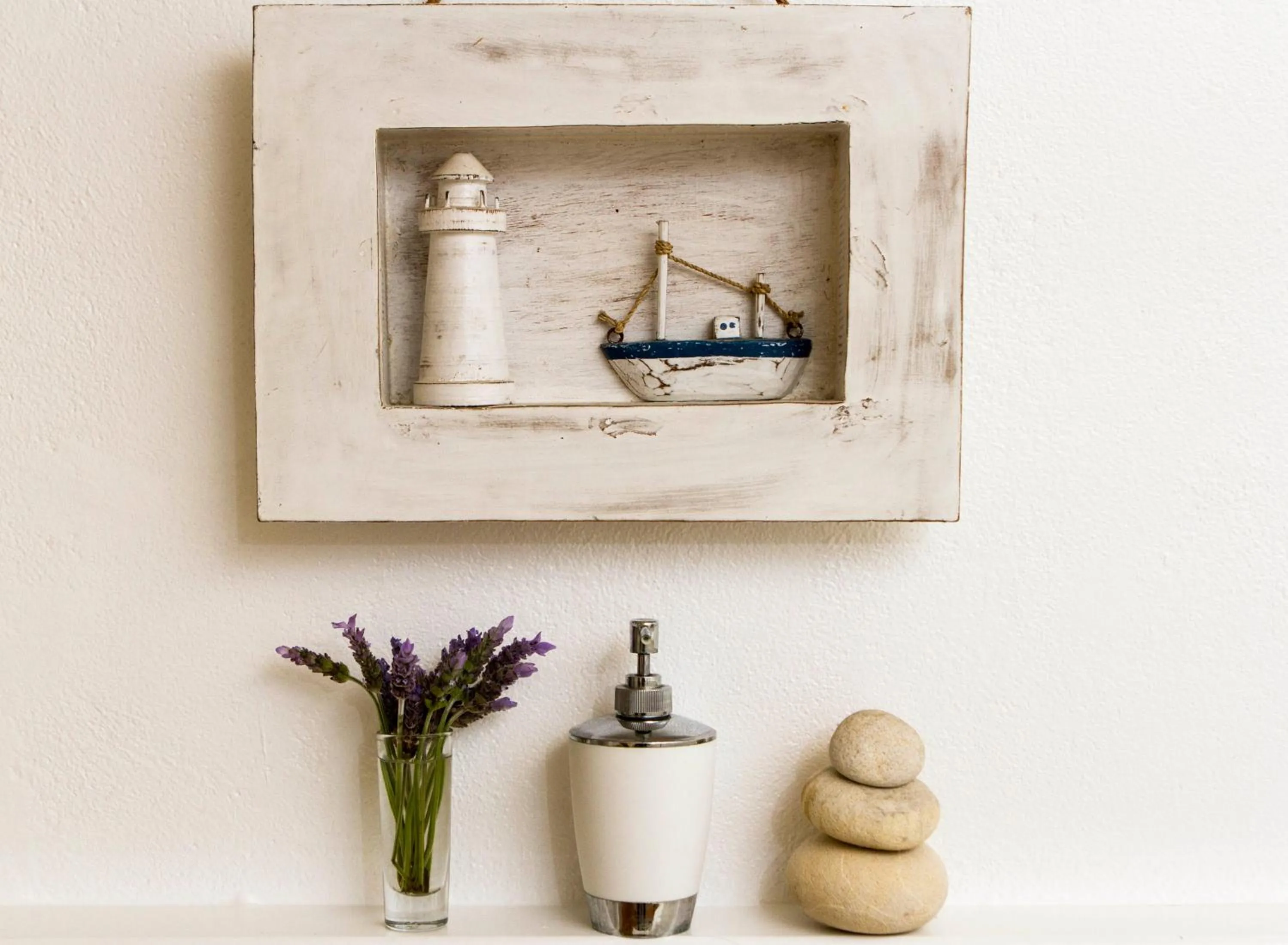 Toilet in Albatross Guest House