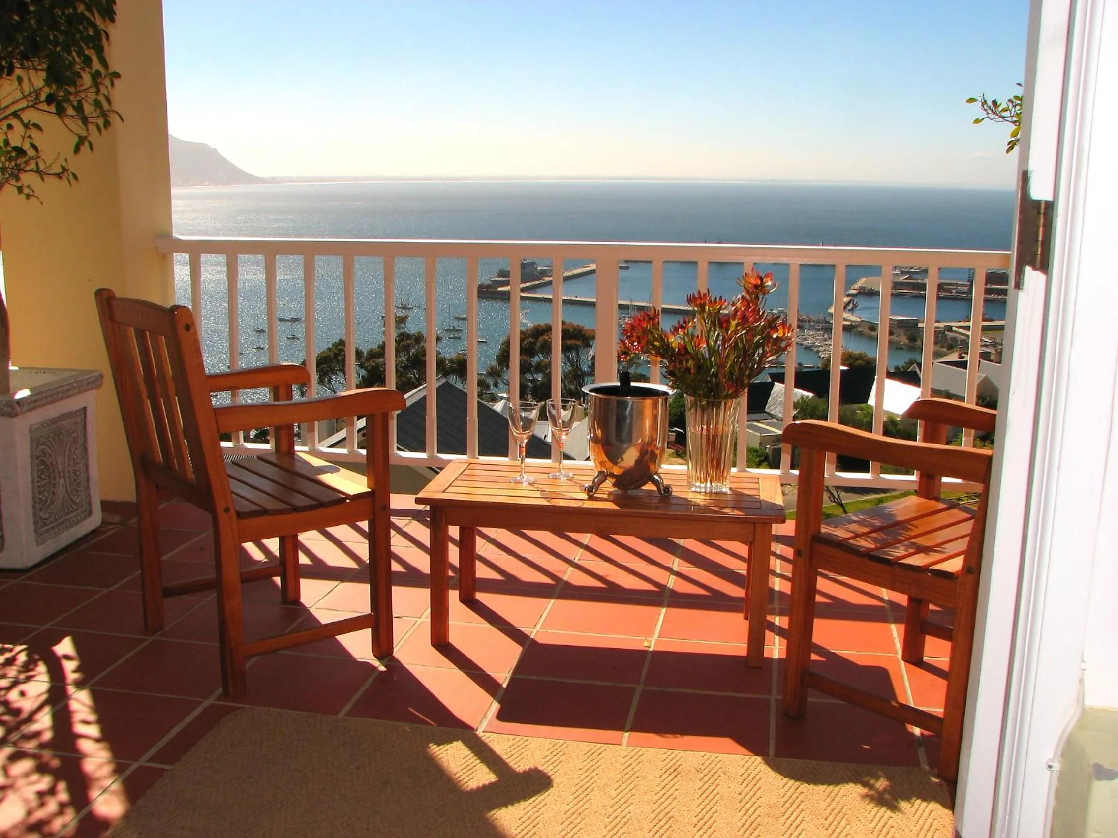 Balcony/Terrace in Albatross Guest House