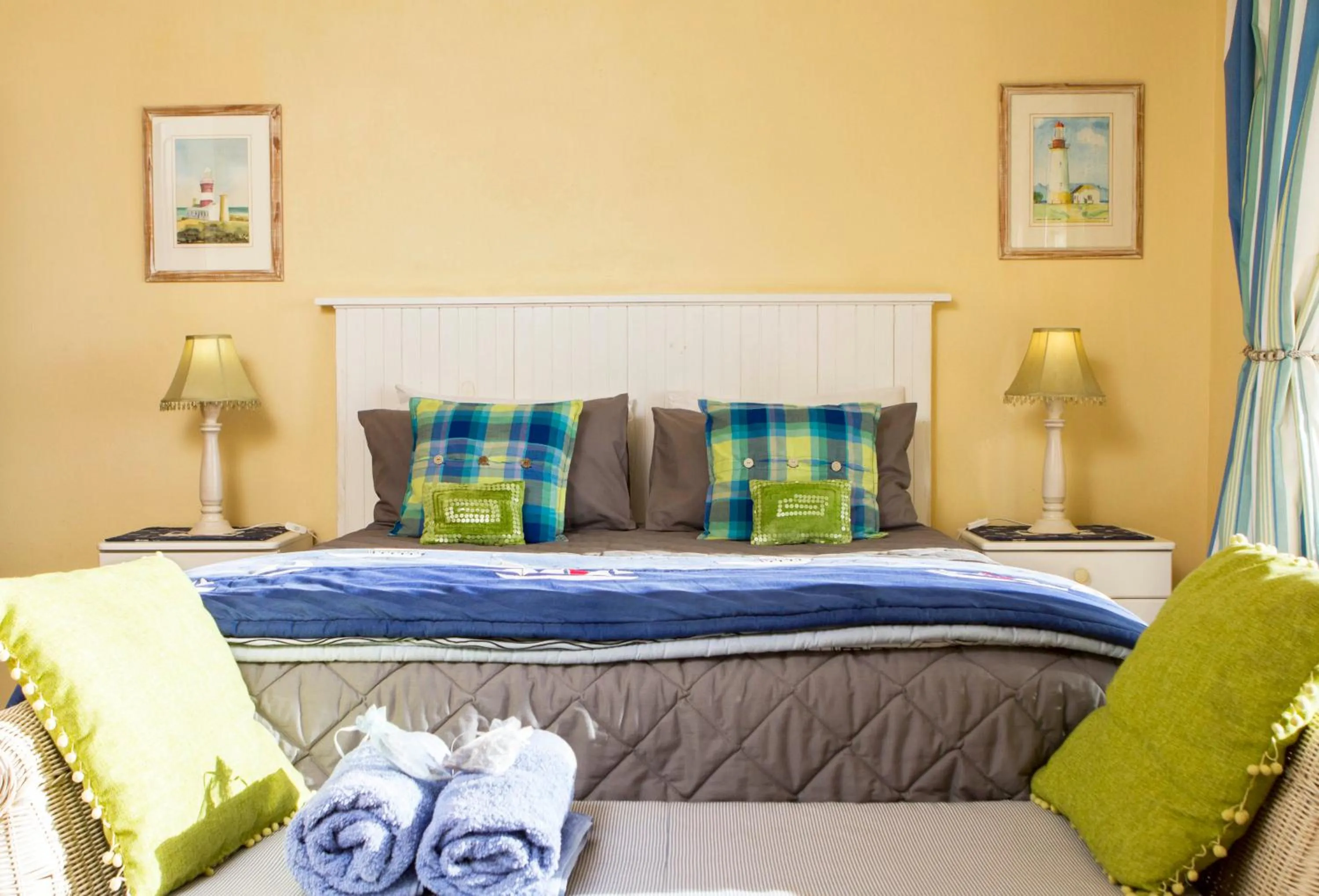 Bedroom, Bed in Albatross Guest House