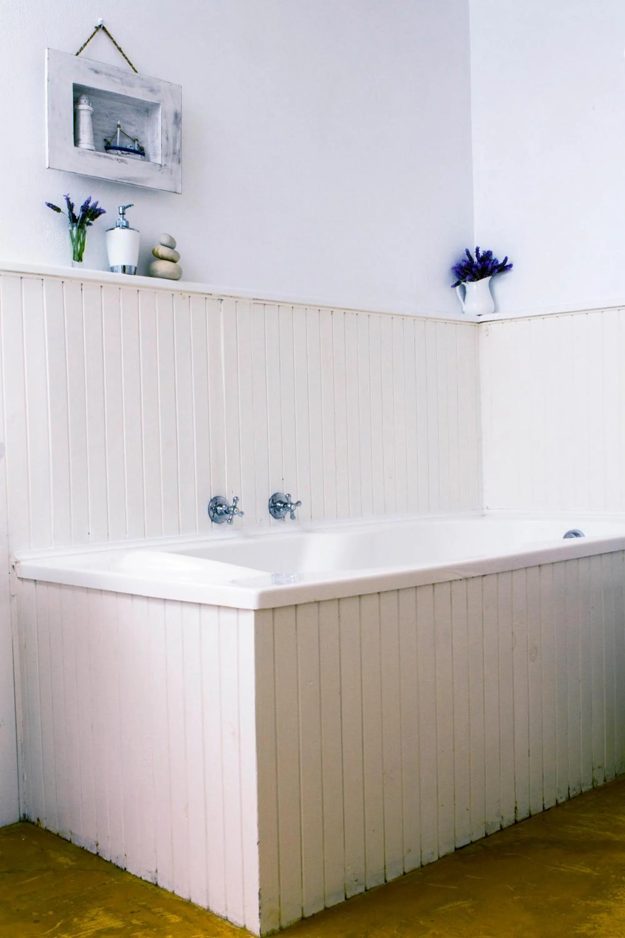 Bathroom in Albatross Guest House