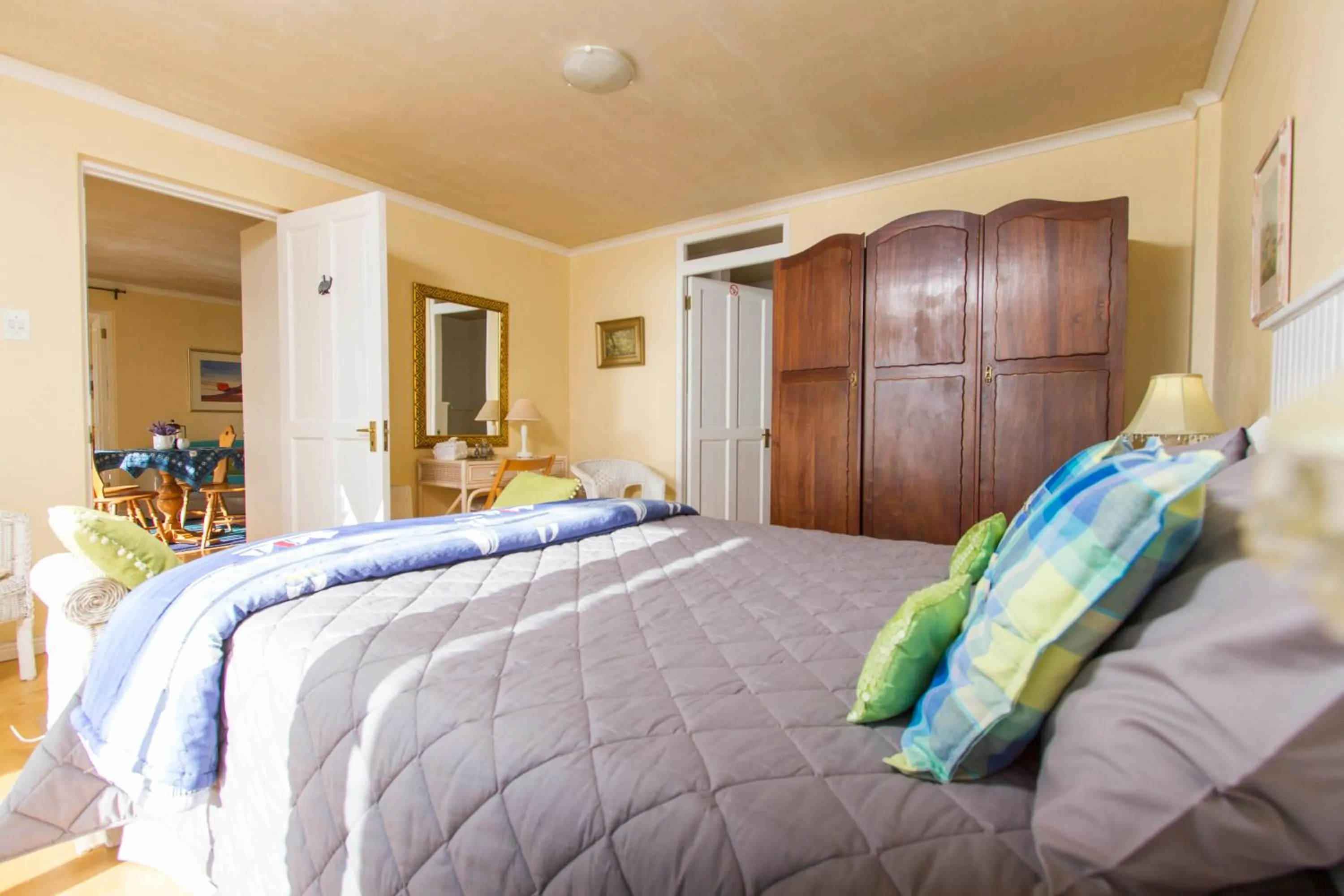 Bedroom, Bed in Albatross Guest House