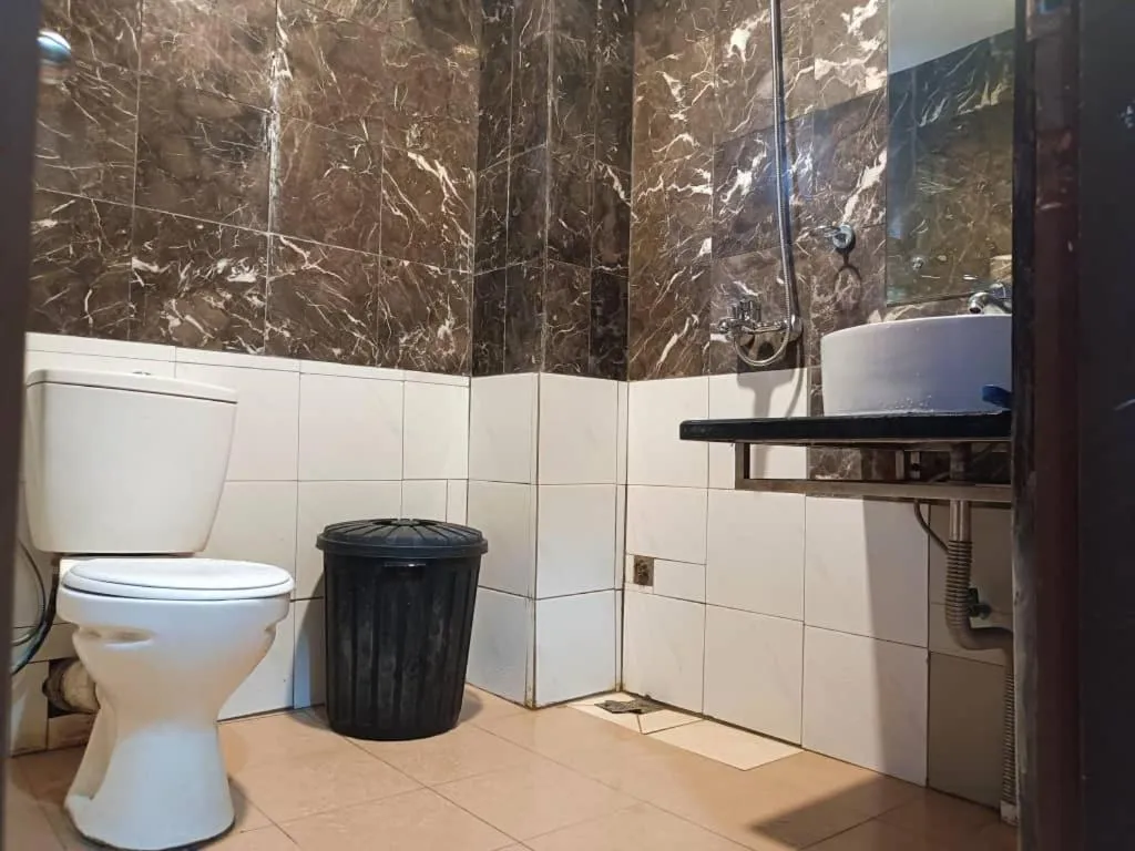 Toilet in Fratini's Hotel Labuan