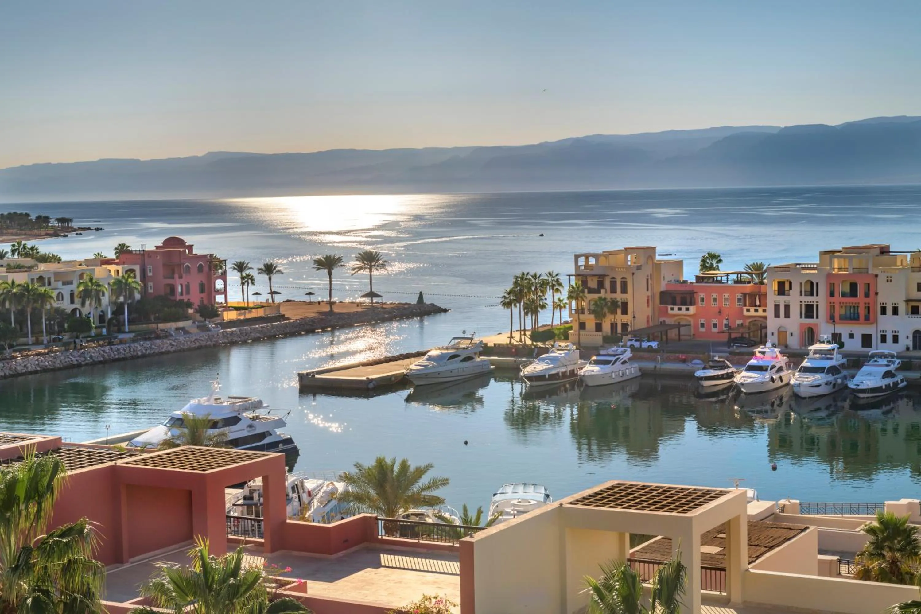 Restaurant/places to eat in Marina Plaza Hotel, Tala Bay