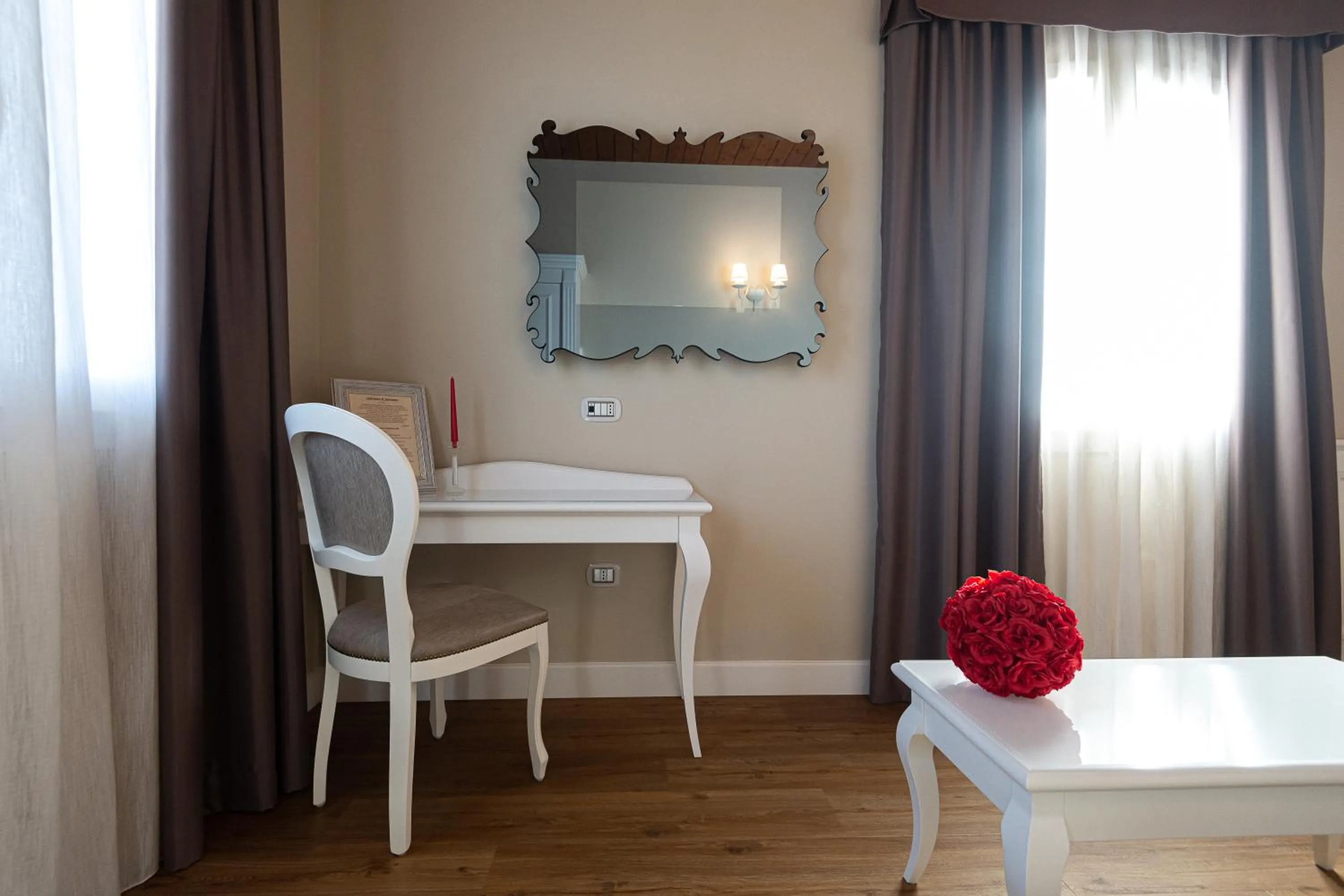 TV and multimedia in Suites & Apartments Liola'