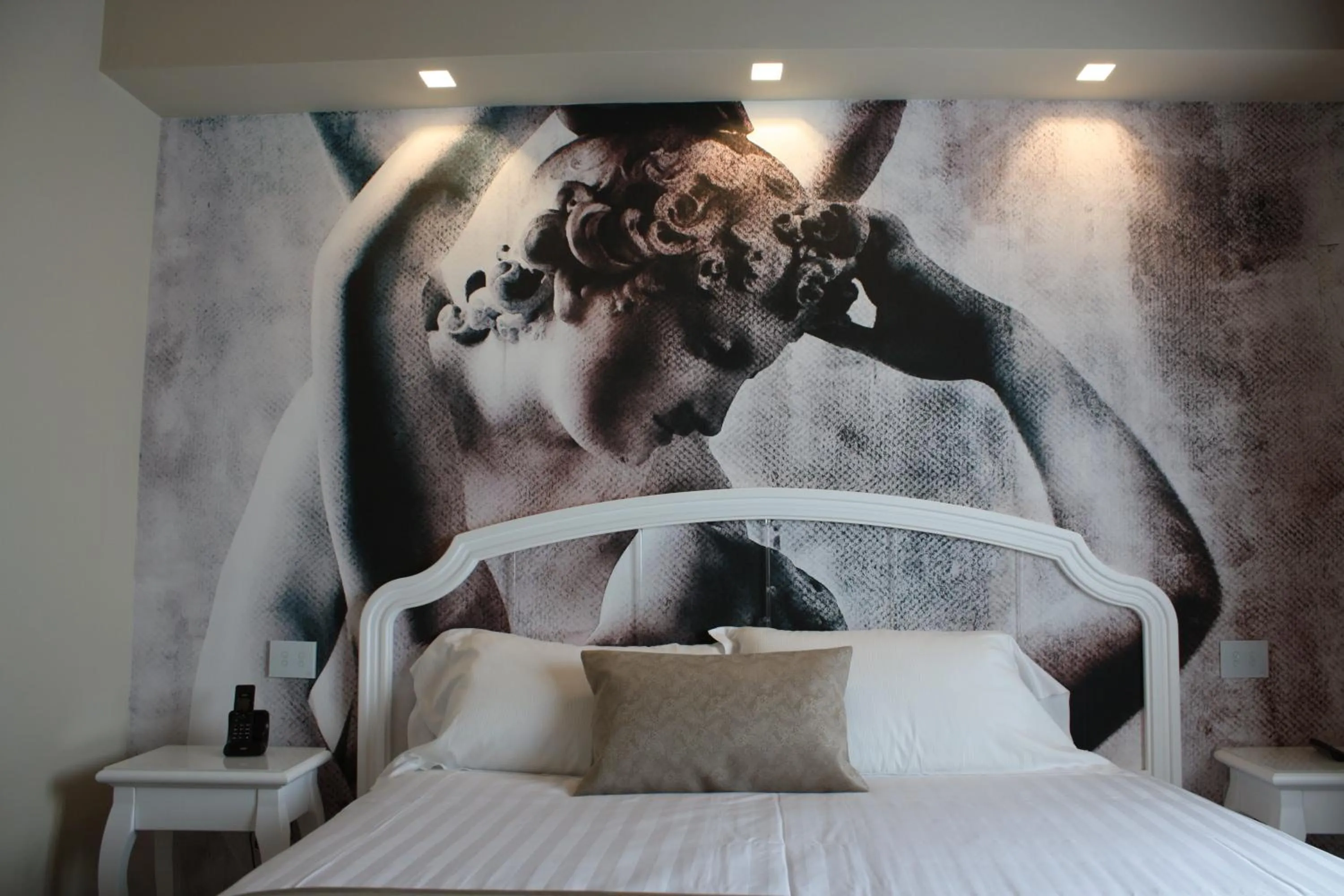 Photo of the whole room, Bed in Suites & Apartments Liola'