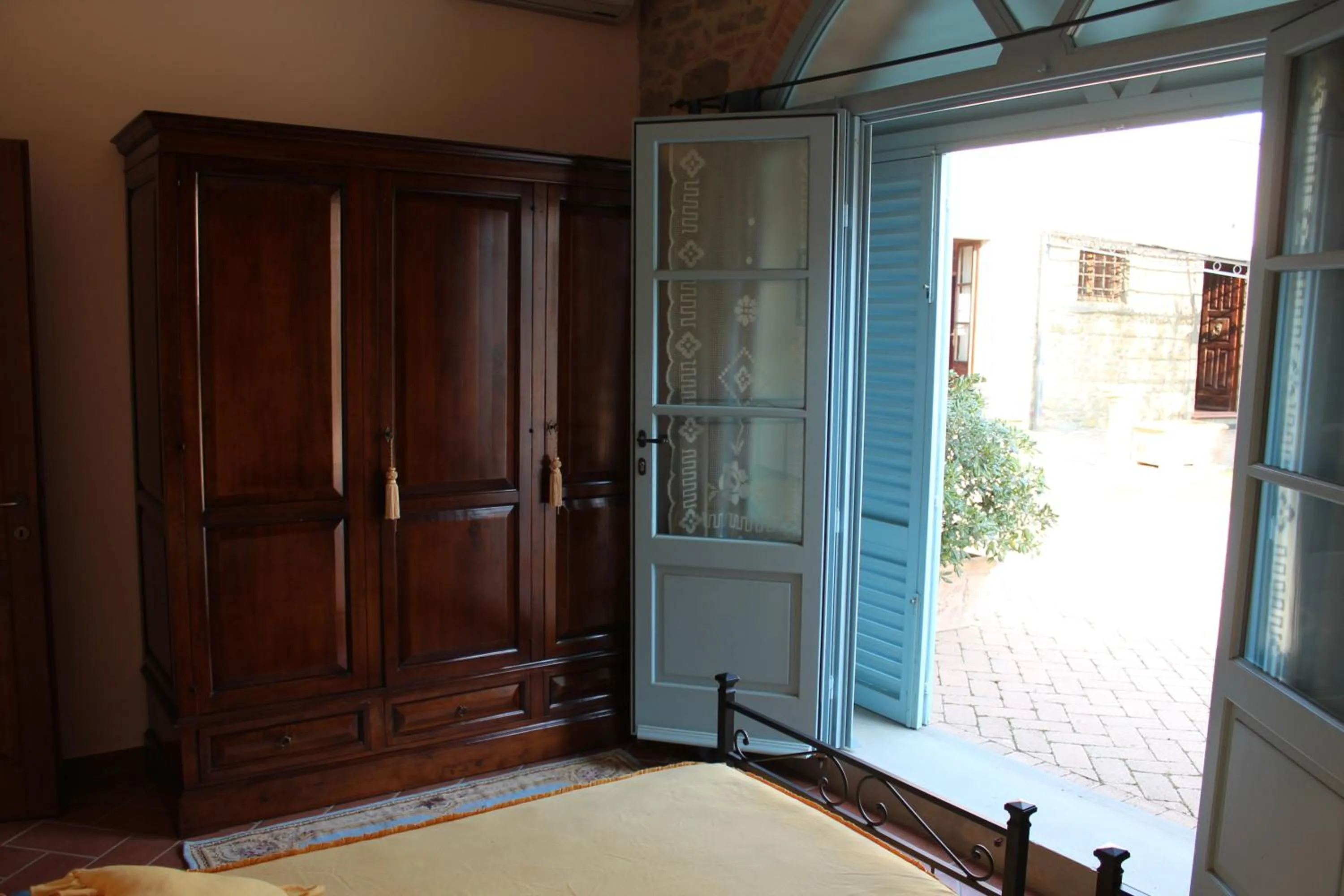 Decorative detail, Bed in Fattoria Le Giare Agriturismo