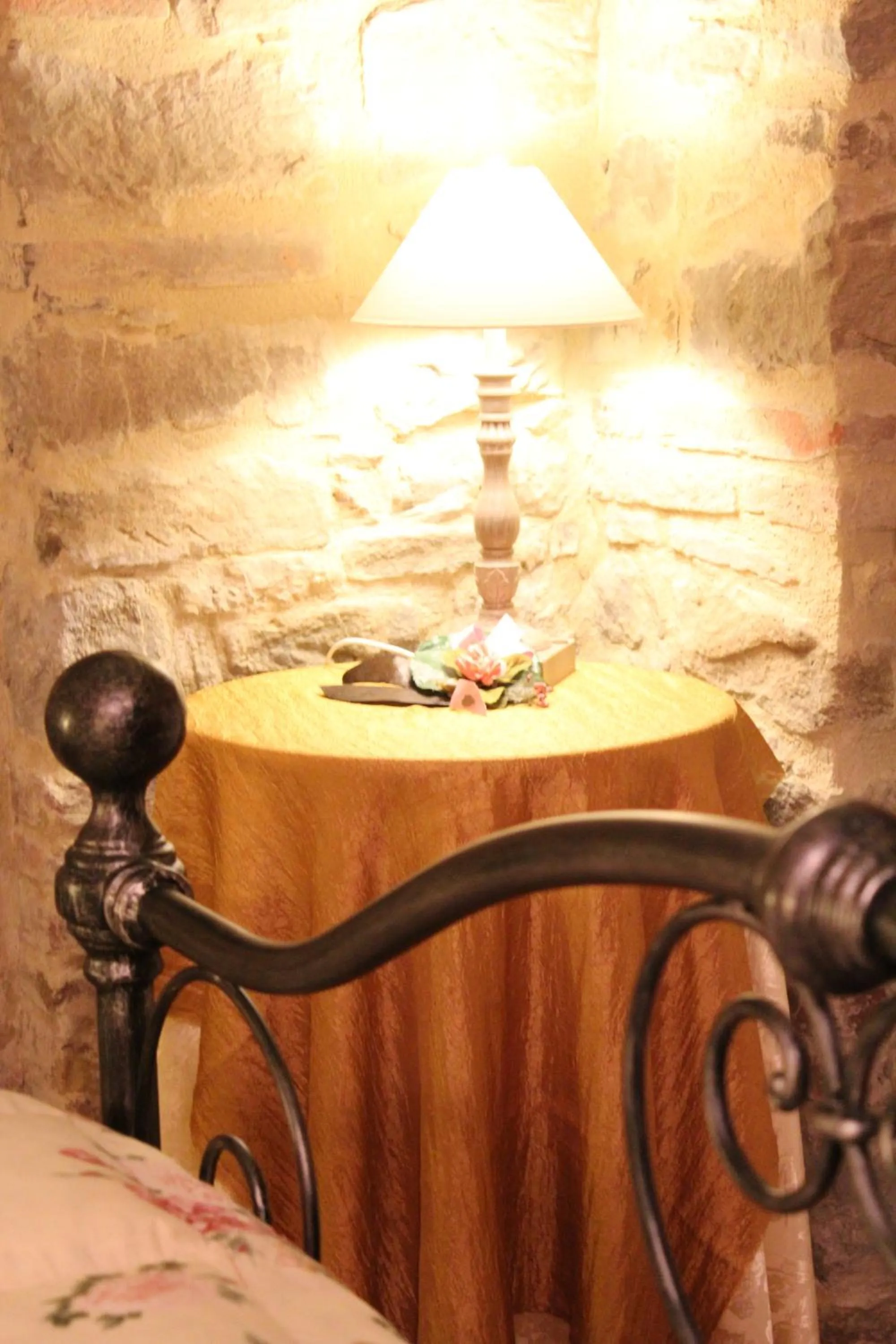 Decorative detail in Fattoria Le Giare Agriturismo