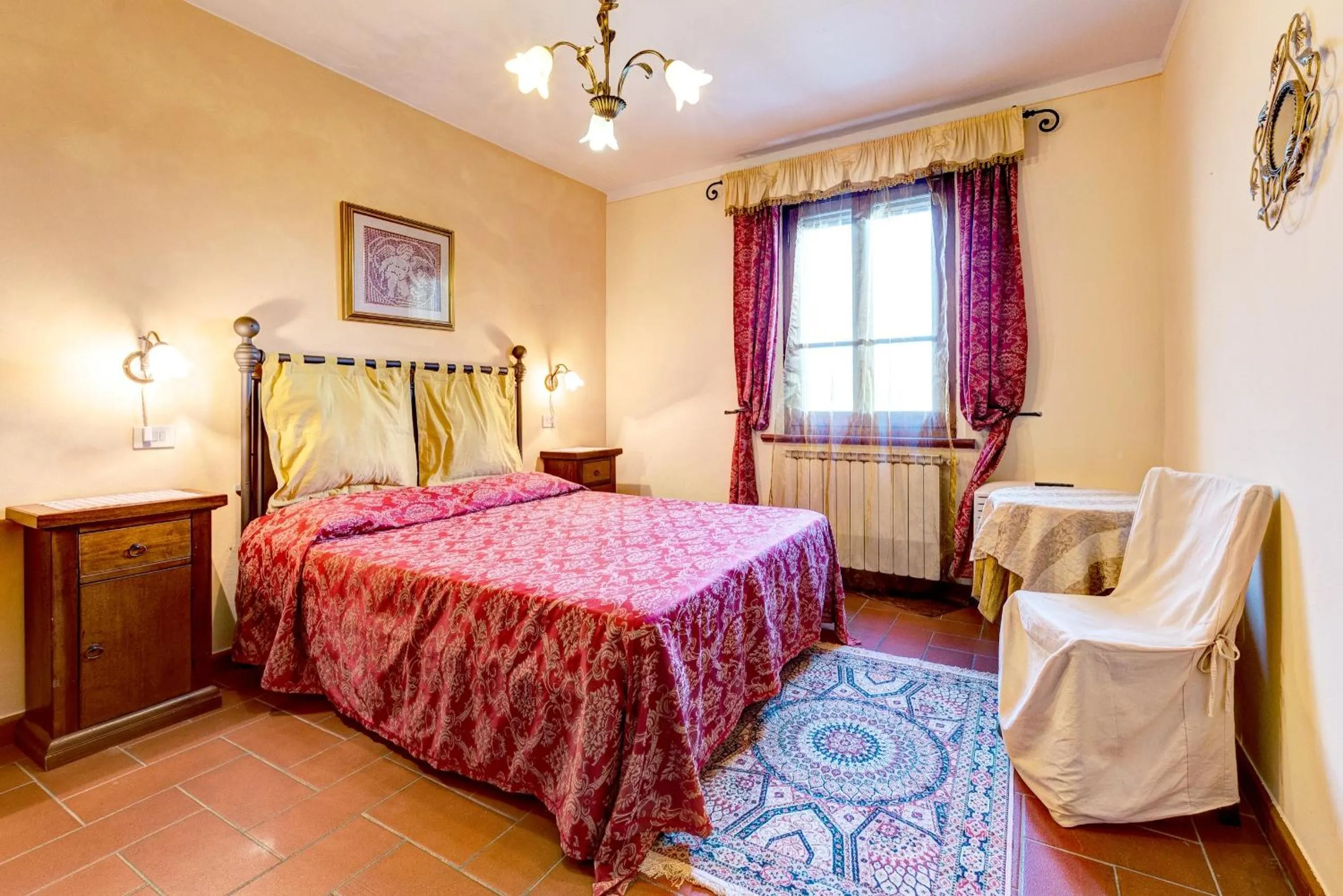 Photo of the whole room, Bed in Fattoria Le Giare Agriturismo