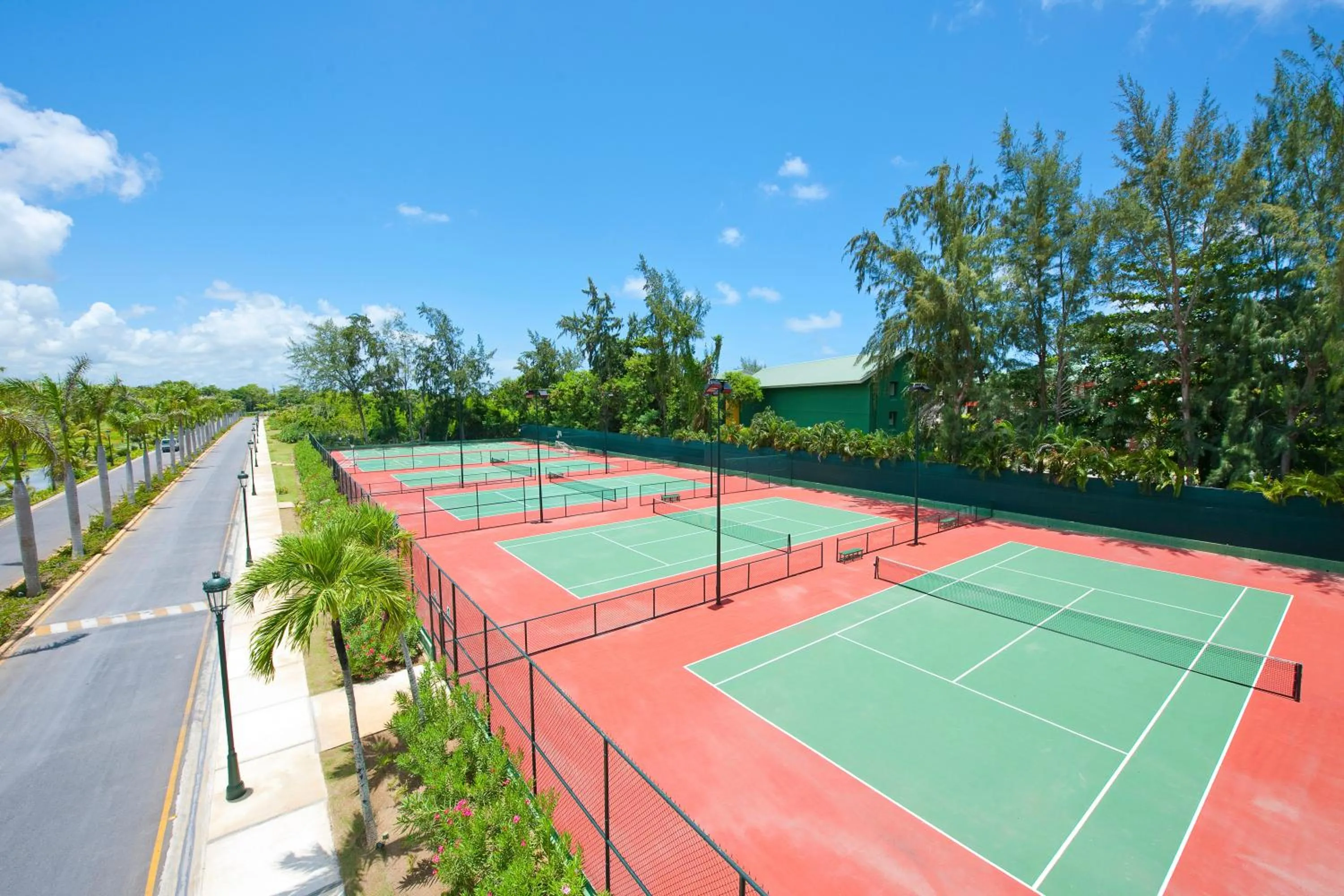 Tennis court in Barceló Bávaro Palace All Inclusive