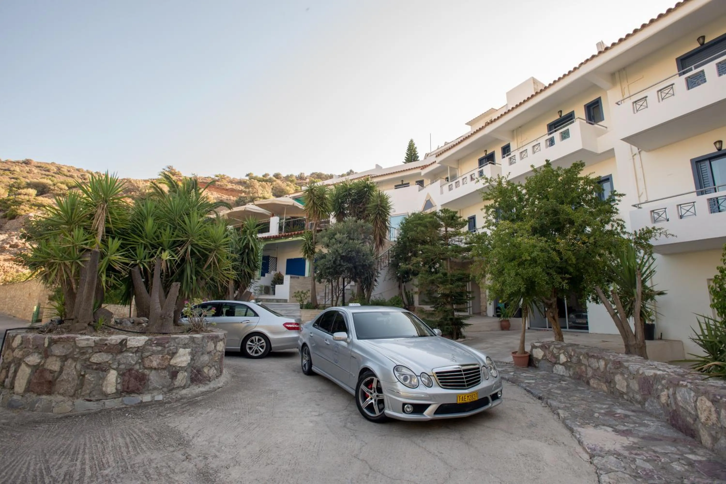 Facade/entrance in Neos Ikaros