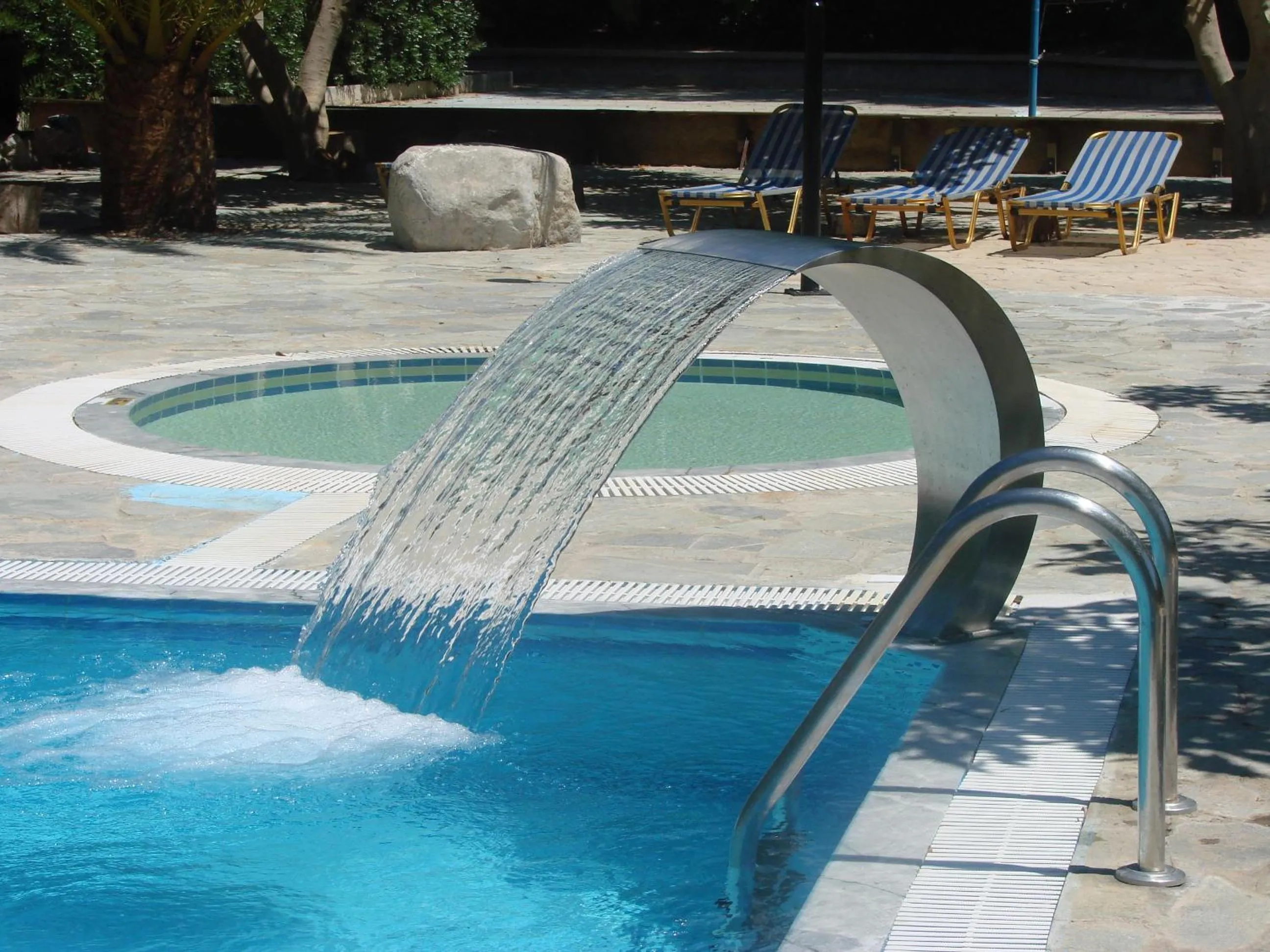 Swimming pool in Neos Ikaros