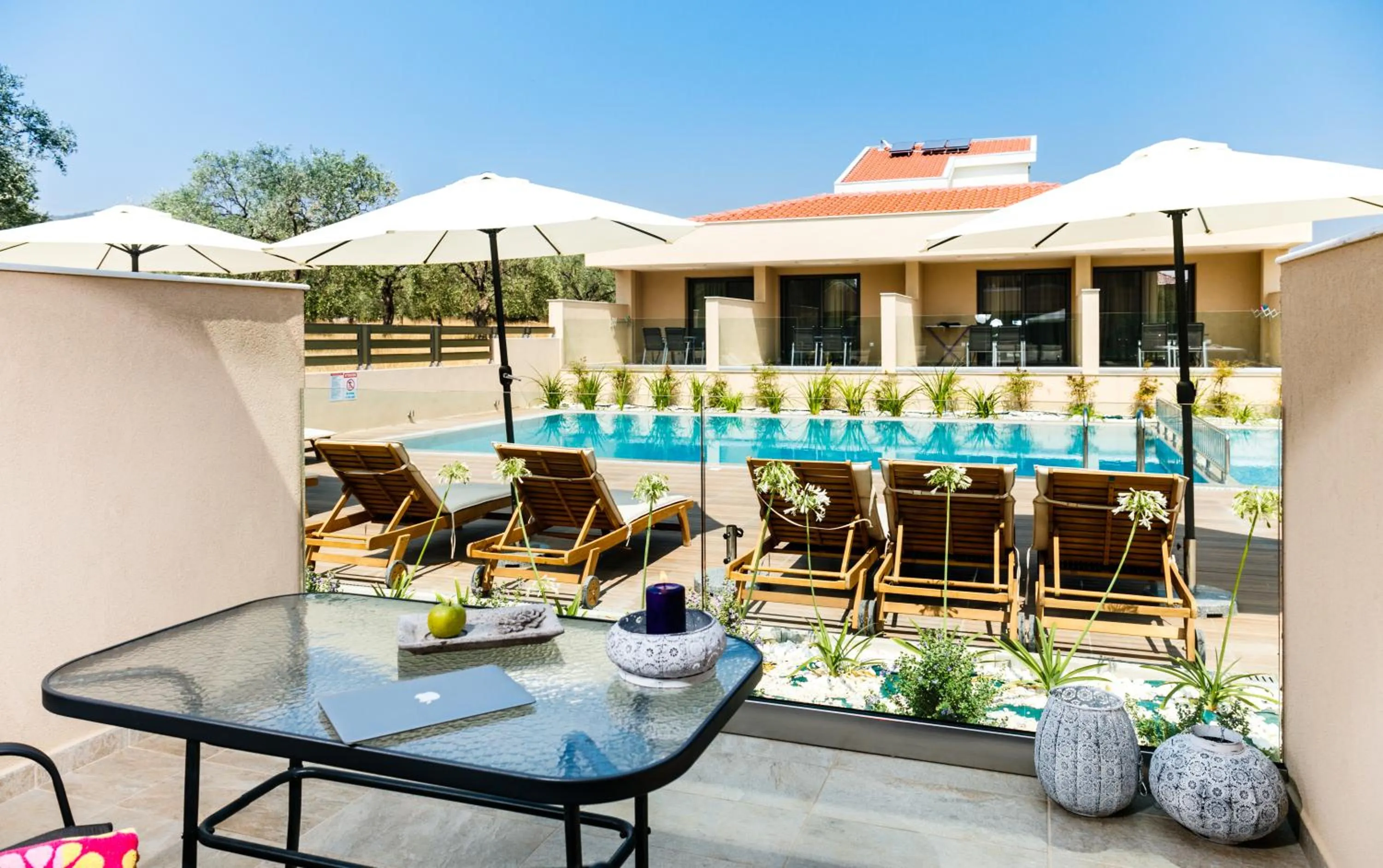 Patio in Astir Notos