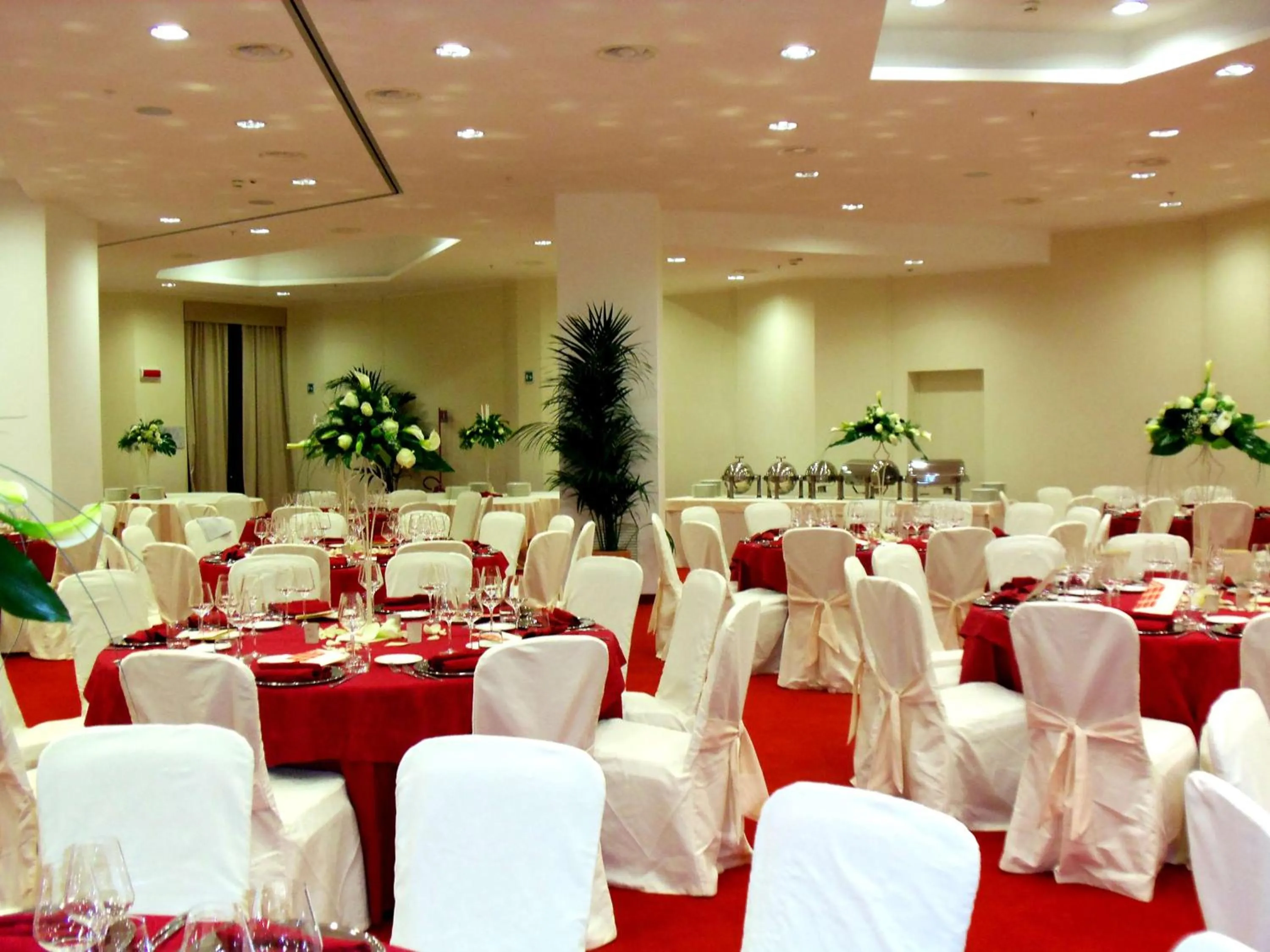 Dining area in Hilton Garden Inn Lecce
