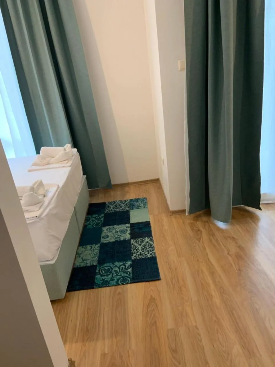 Bed in Dawn Park Complex