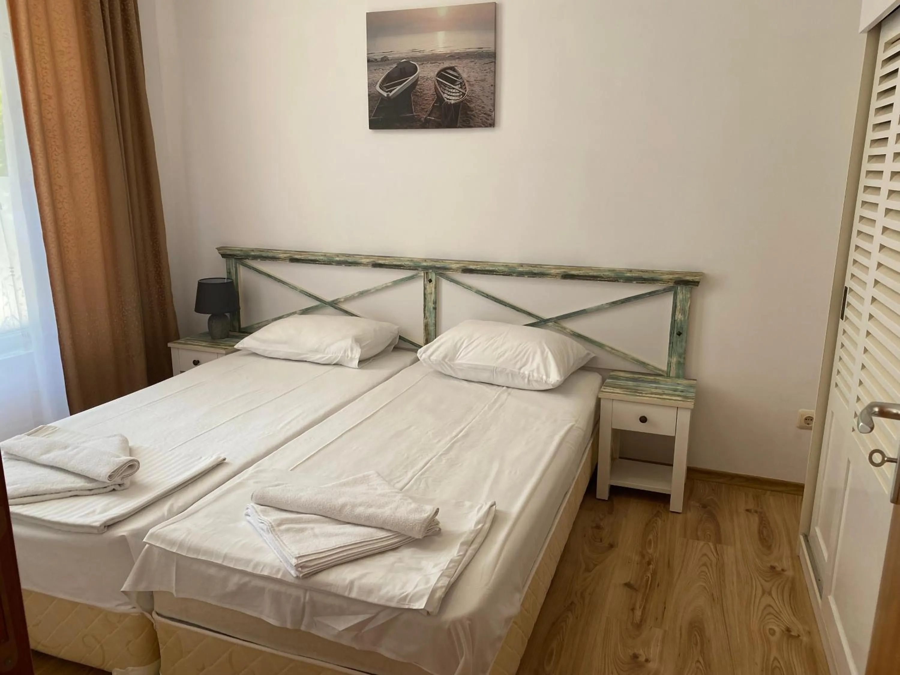 Bedroom, Bed in Dawn Park Complex