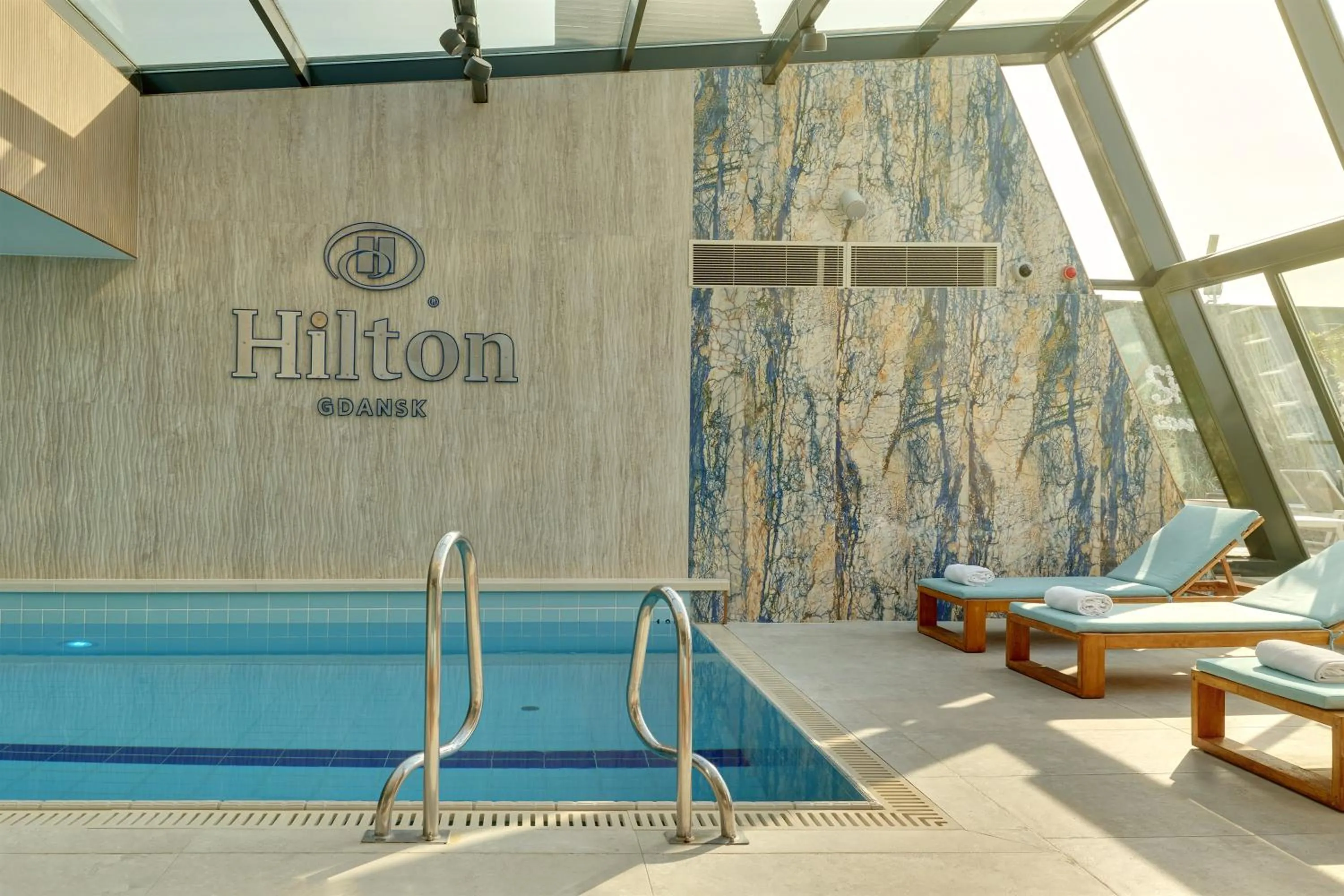 Swimming pool in Hilton Gdansk