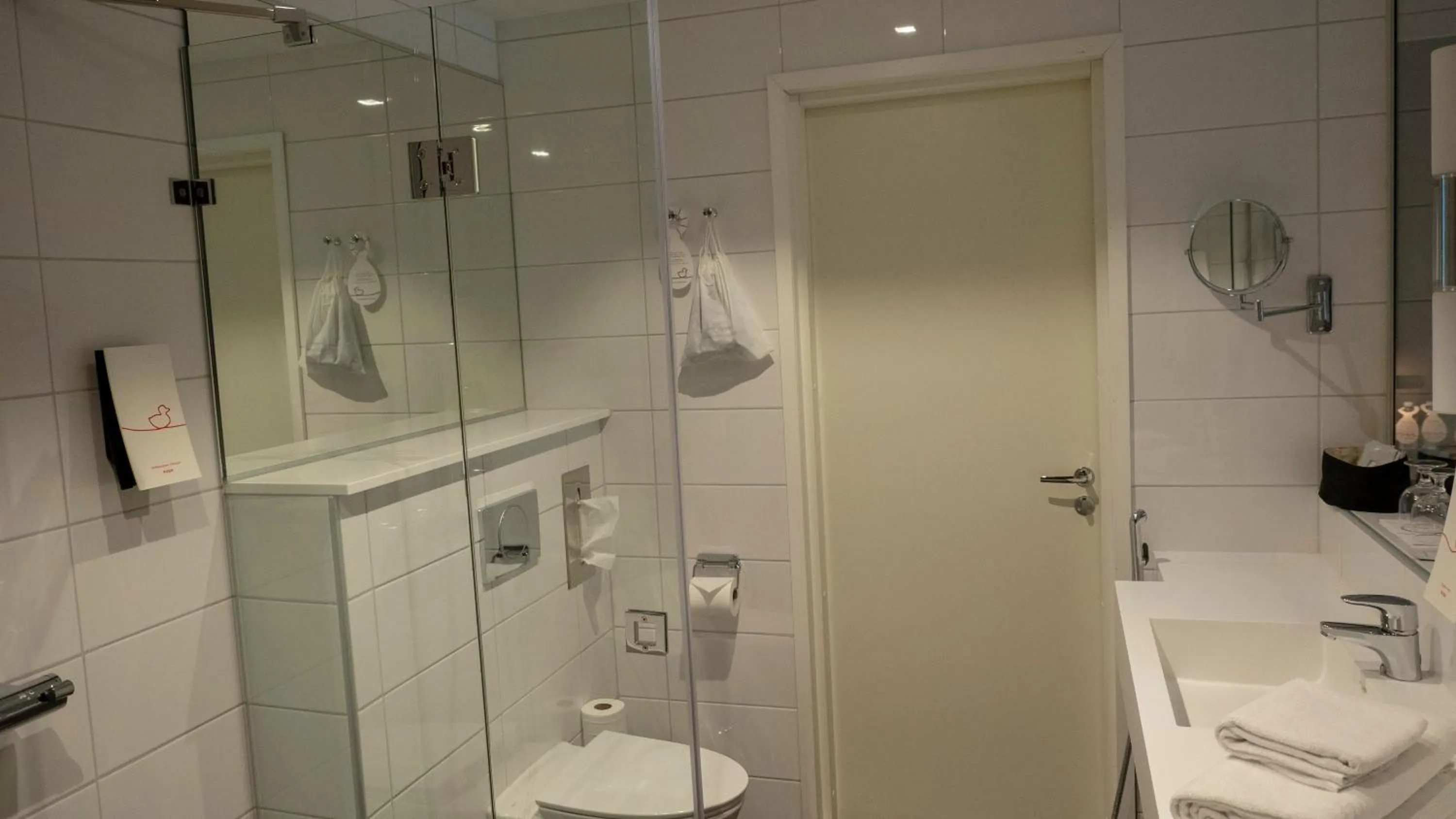 Toilet in Original Sokos Hotel Seurahuone Kotka